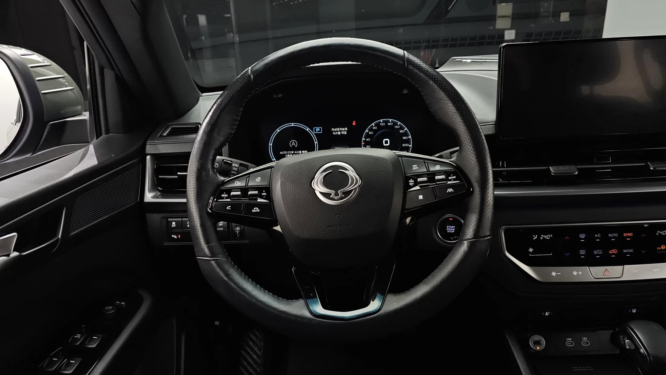 SsangYong Rexton Diesel 2.2 4WD Culman Noblesse, 2023 г. 11678 км. — фото 13