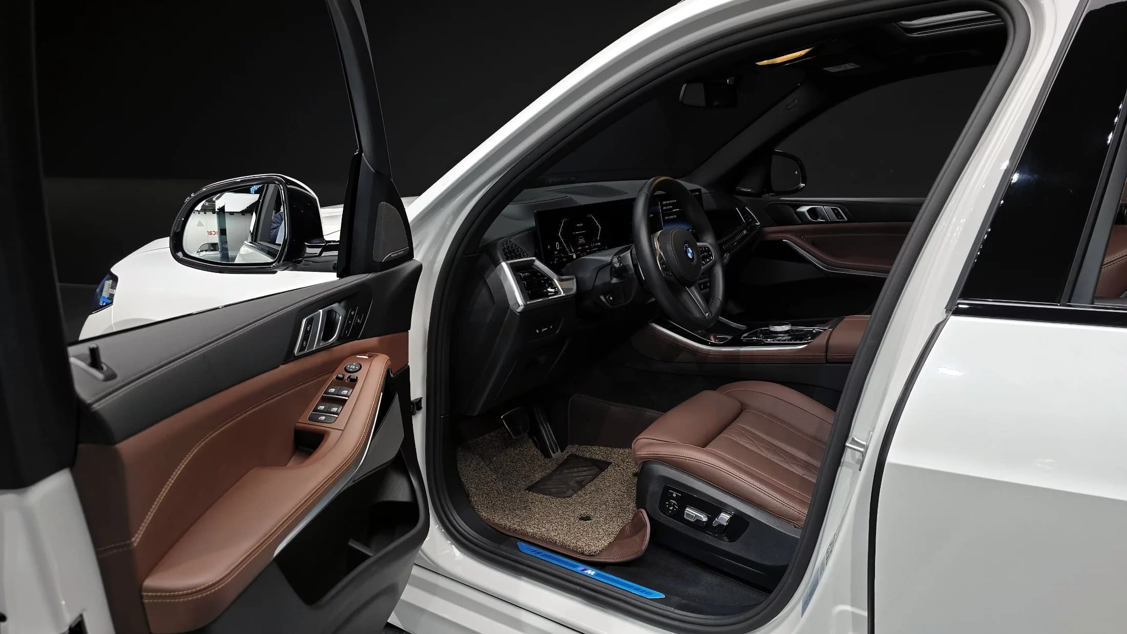 BMW X5 xDrive 40i M Sport, 2025 г. 16198 км. — фото 11