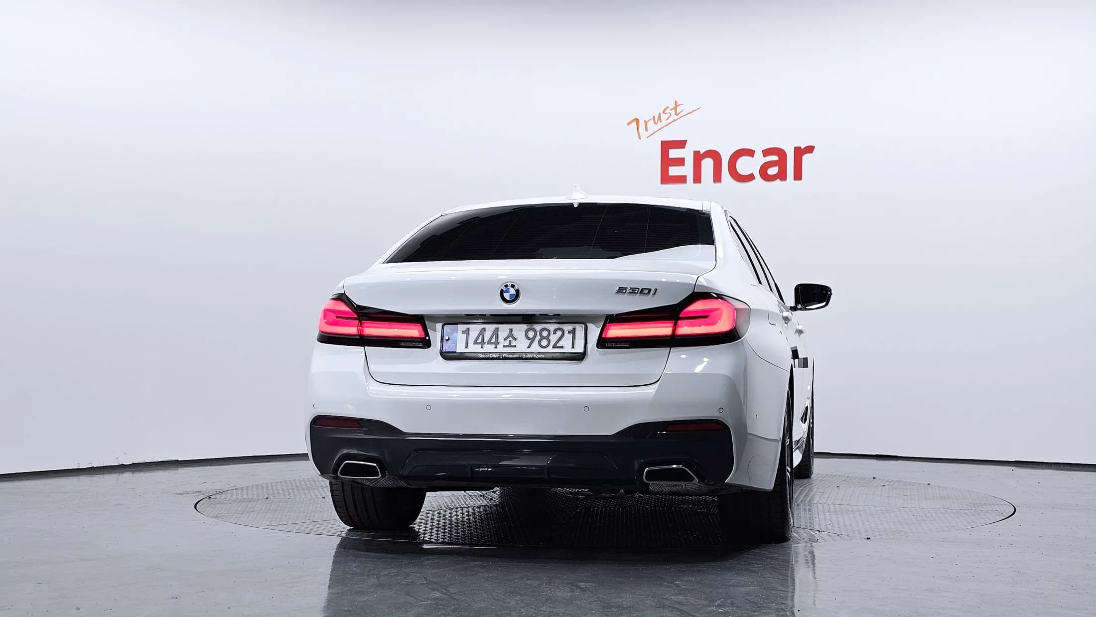 BMW 5-Series 530i M Sport Package, 2022 г. 33770 км. — фото 4