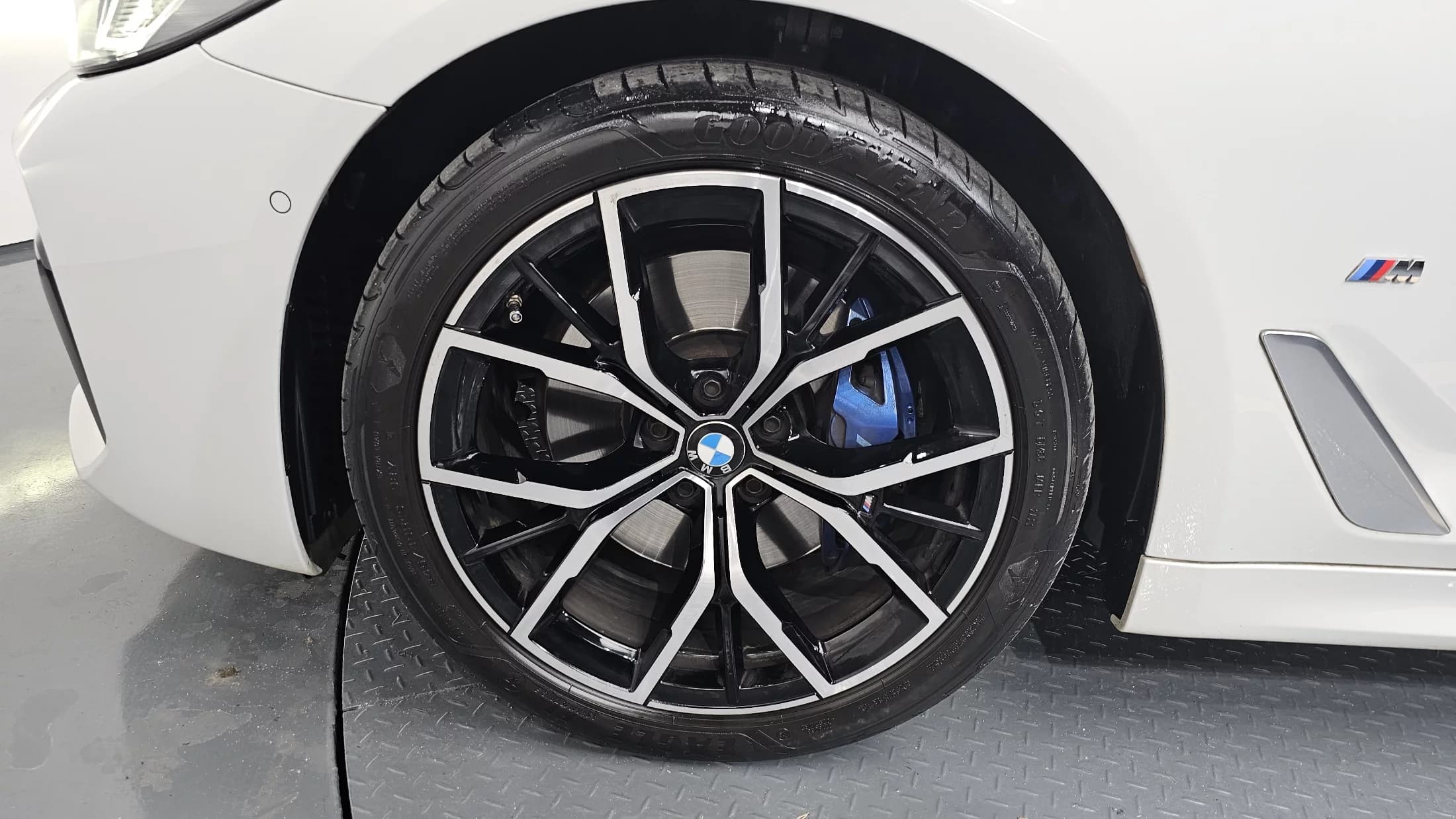 BMW 5-Series 530i M Sport Package, 2022 г. 33770 км. — фото 5