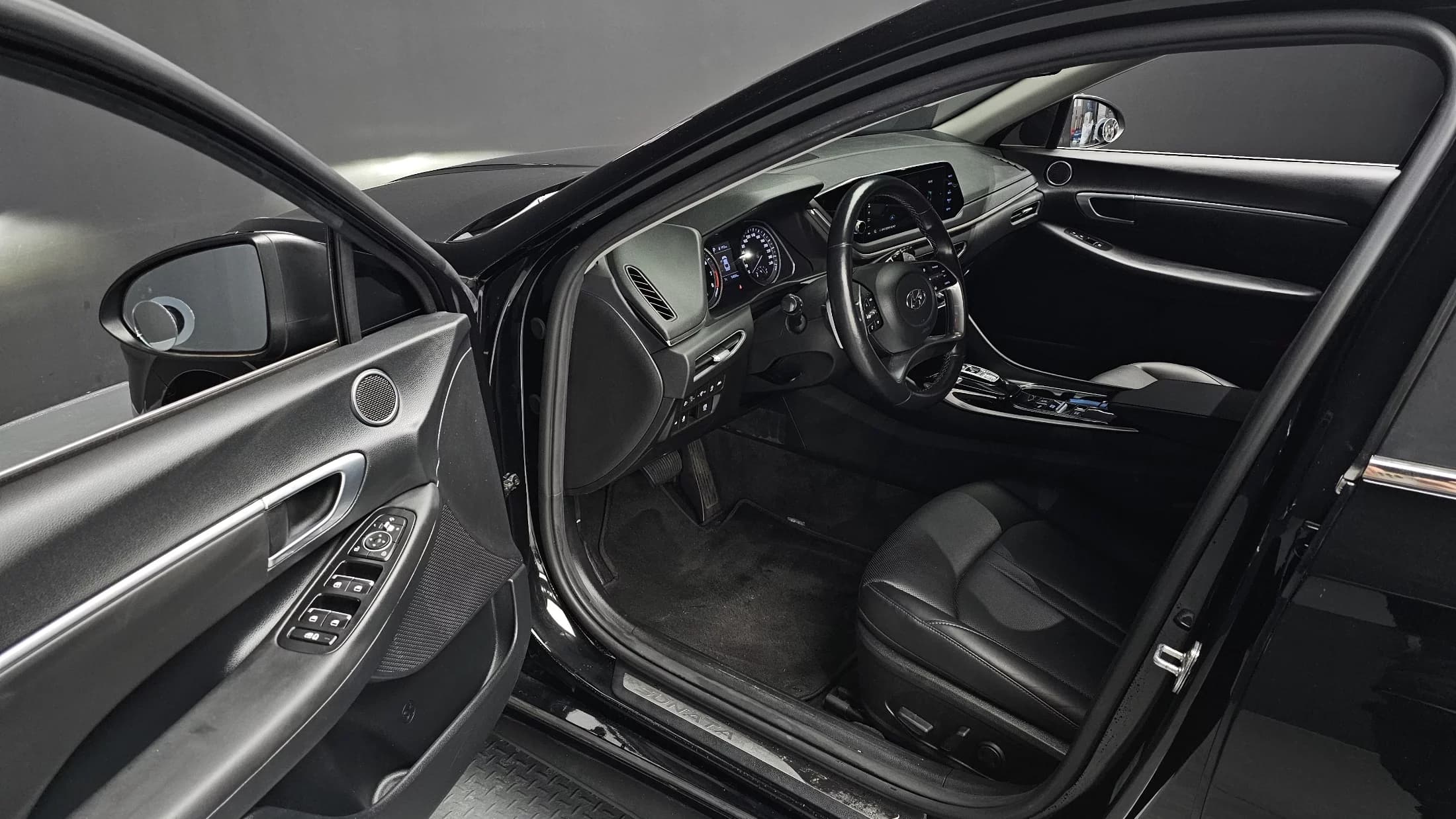 Hyundai Sonata 2.0 Premium Family, 2021 г. 54139 км. — фото 11