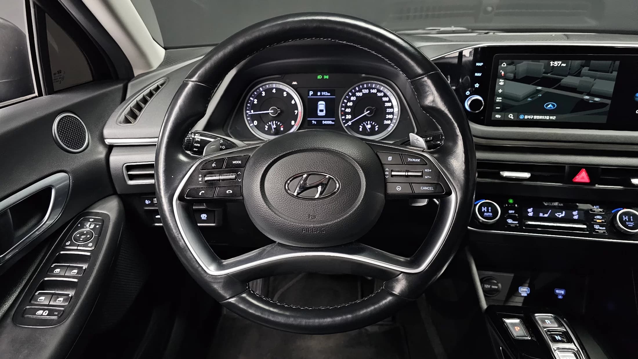 Hyundai Sonata 2.0 Premium Family, 2021 г. 54139 км. — фото 13