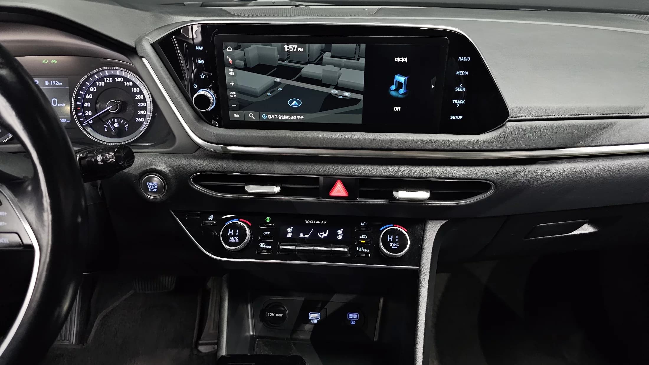 Hyundai Sonata 2.0 Premium Family, 2021 г. 54139 км. — фото 14