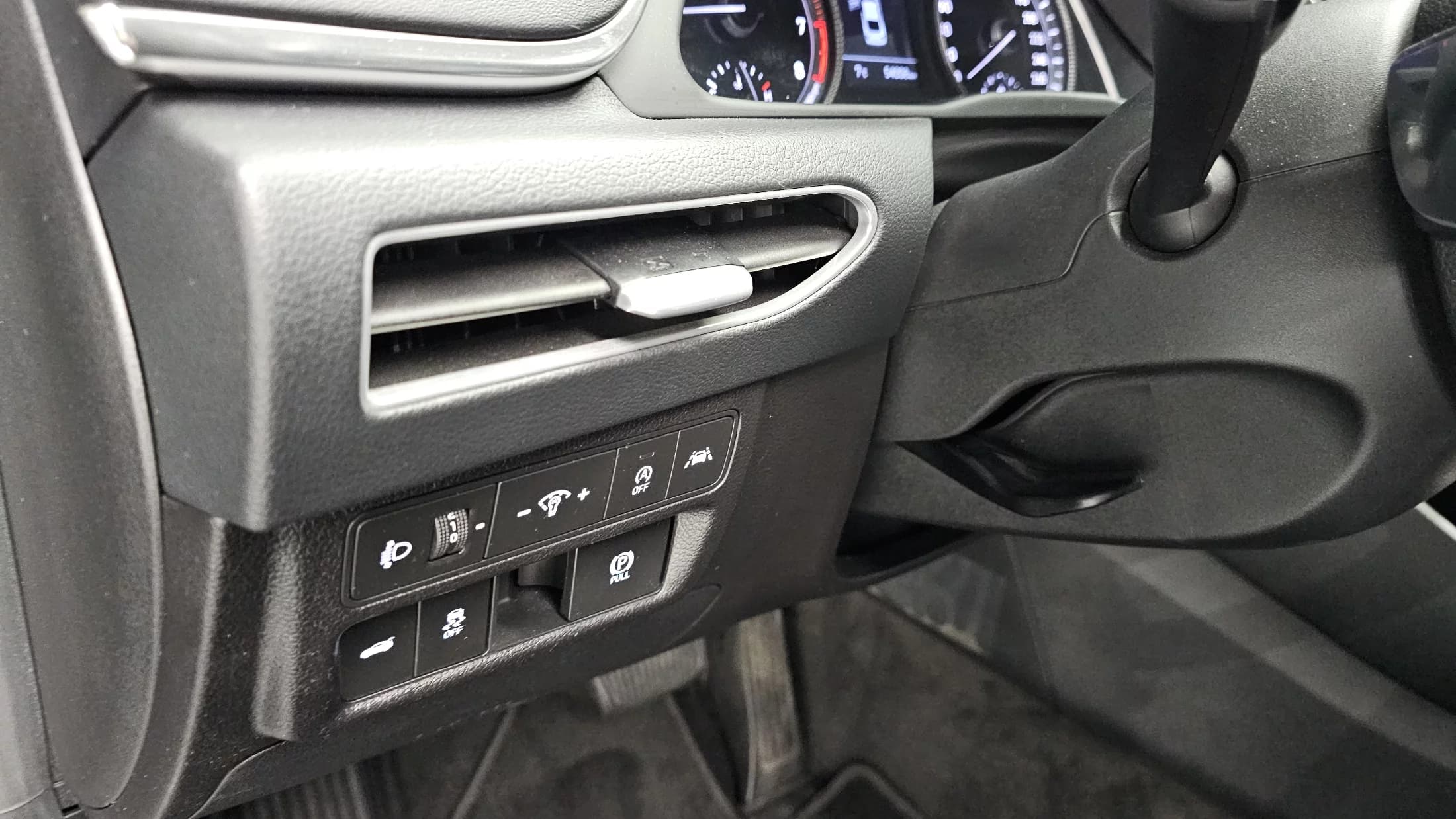 Hyundai Sonata 2.0 Premium Family, 2021 г. 54139 км. — фото 16