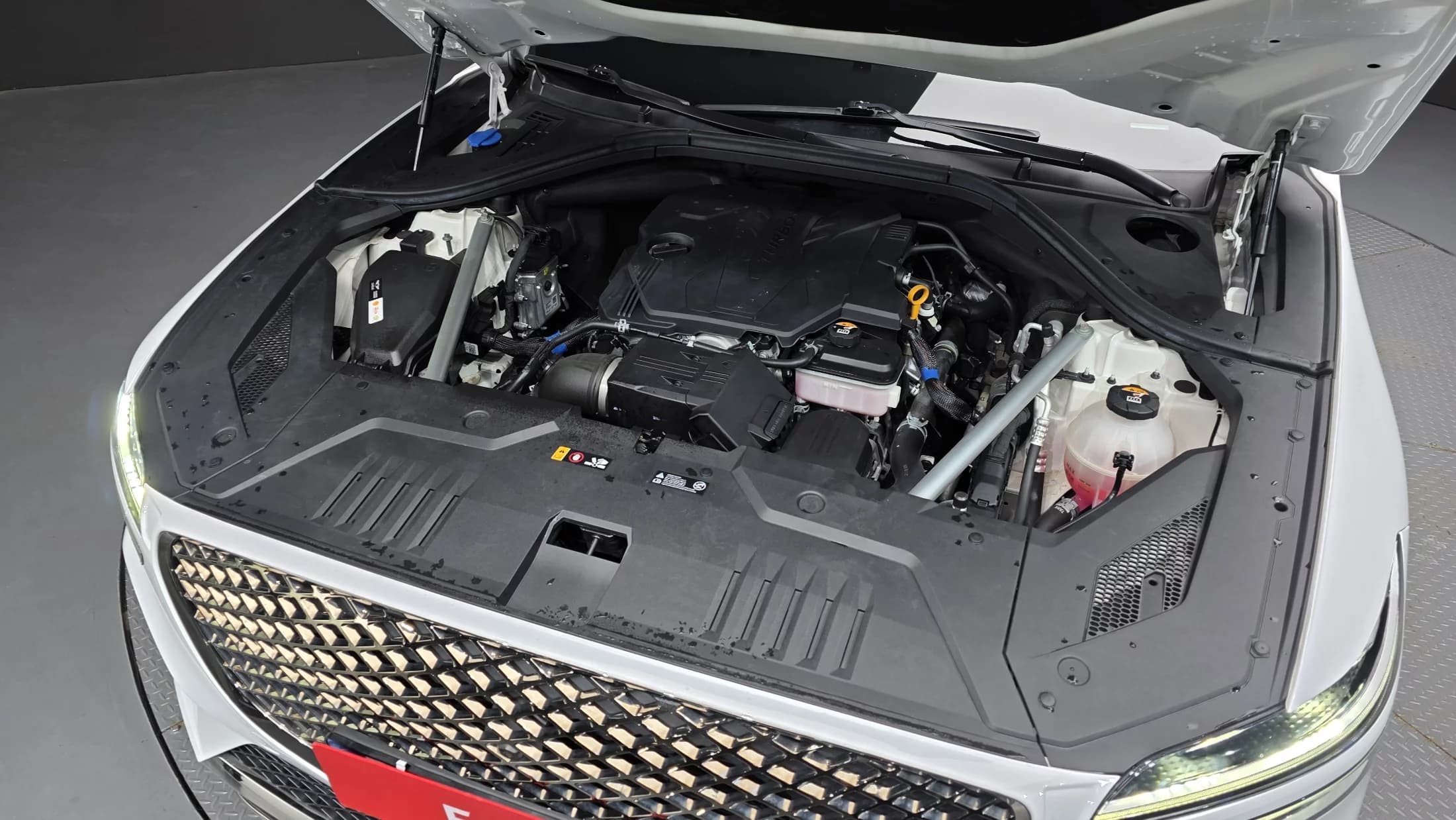 Genesis GV70 2.5T Gasoline 2WD, 2021 г. 56519 км. — фото 6