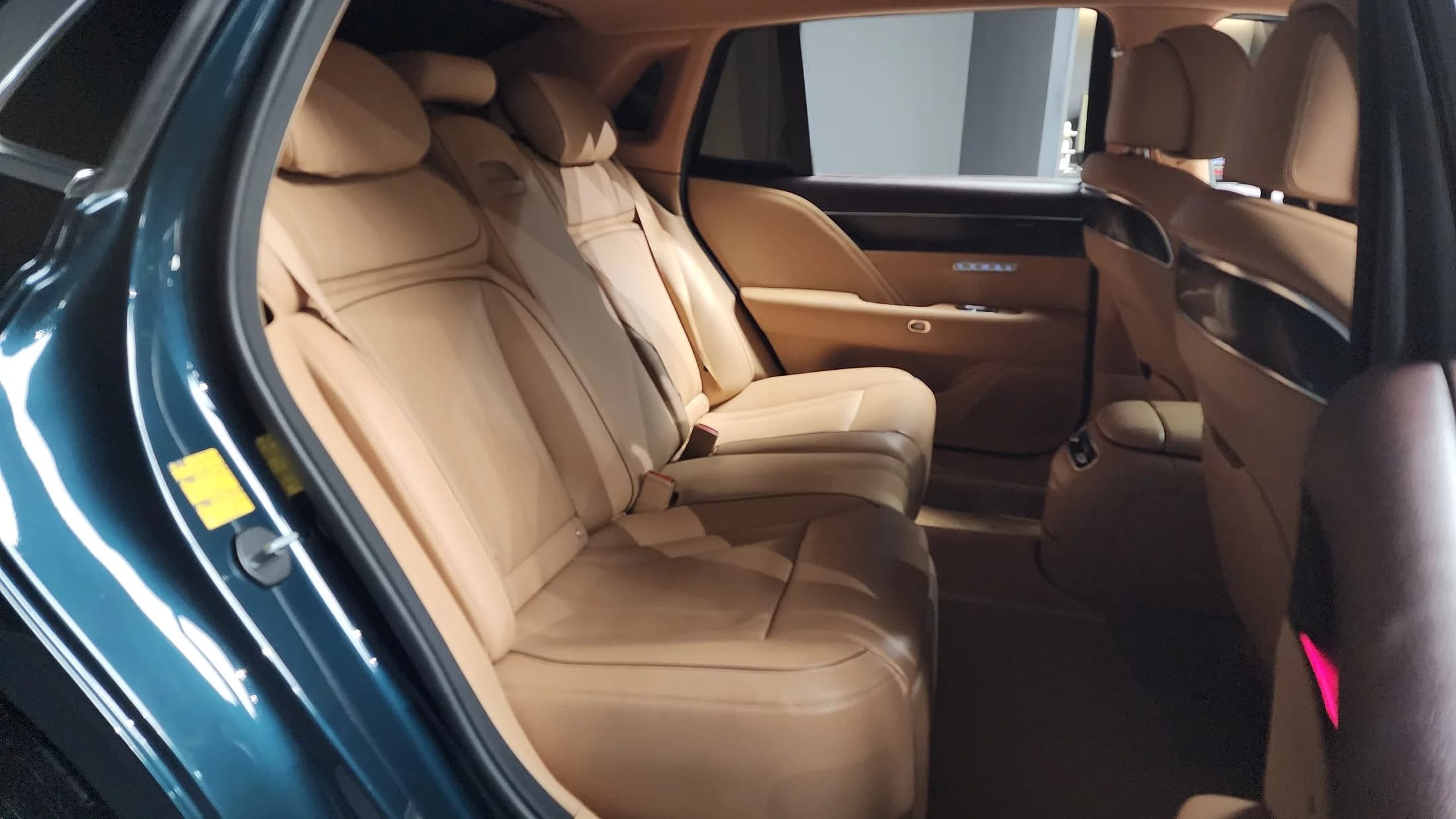 Genesis G90 Gasoline 3.5 Turbo AWD, 2022 г. 53121 км. — фото 12
