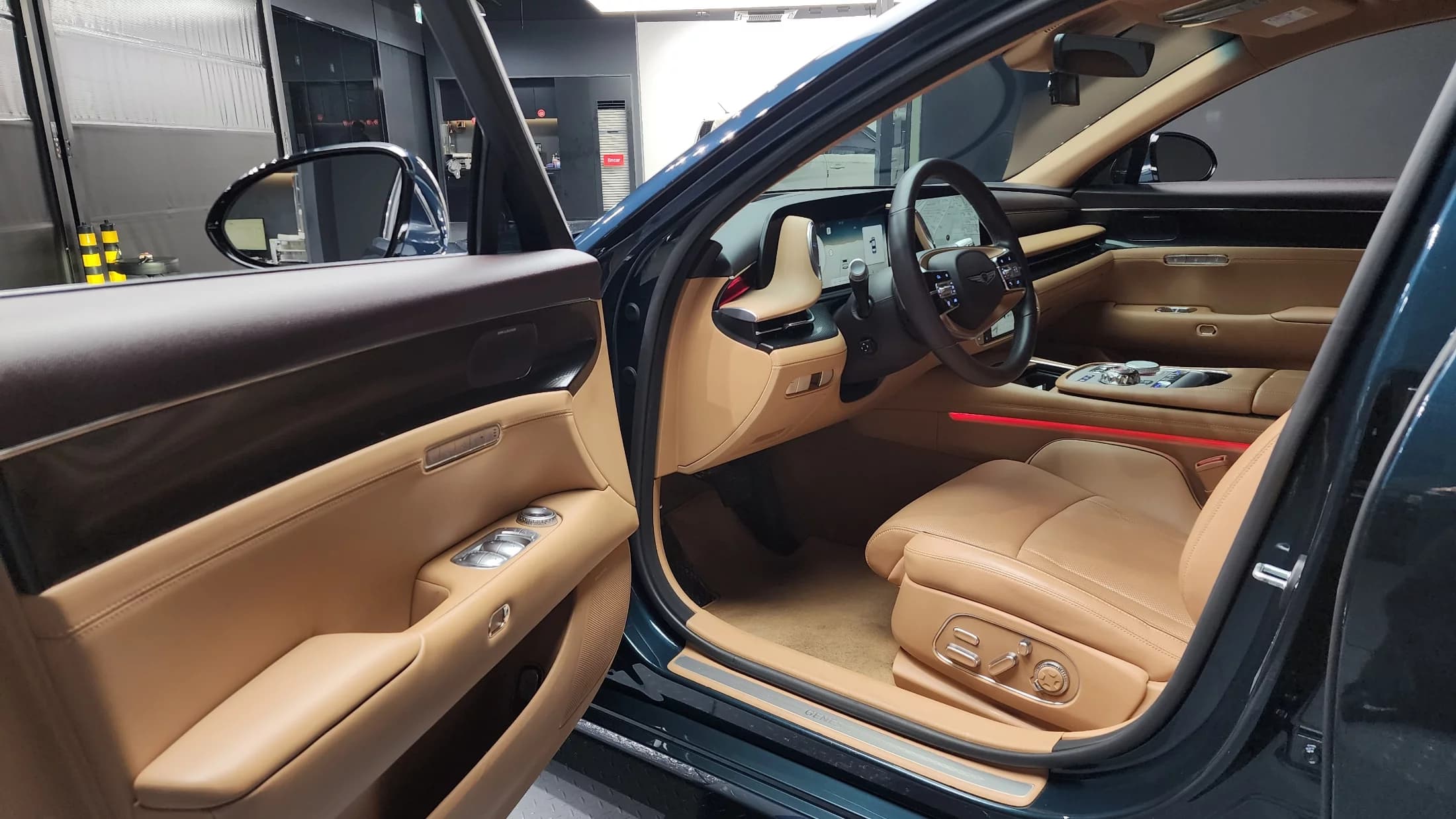 Genesis G90 Gasoline 3.5 Turbo AWD, 2022 г. 53121 км. — фото 10