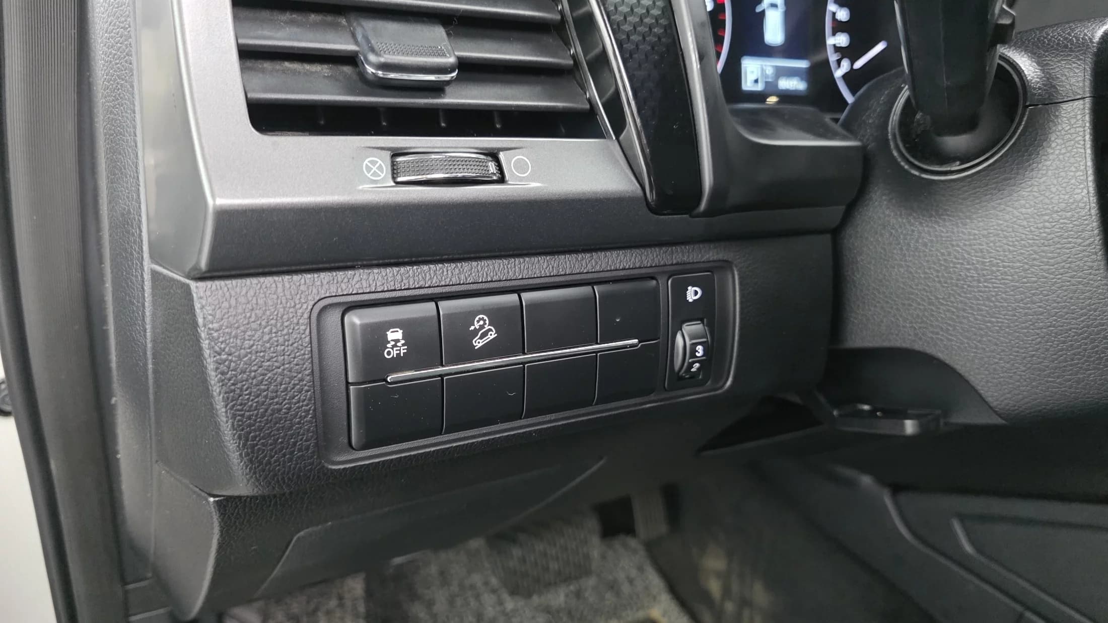 SsangYong Rexton Diesel 2.2 2WD Wild, 2022 г. 80480 км. — фото 13
