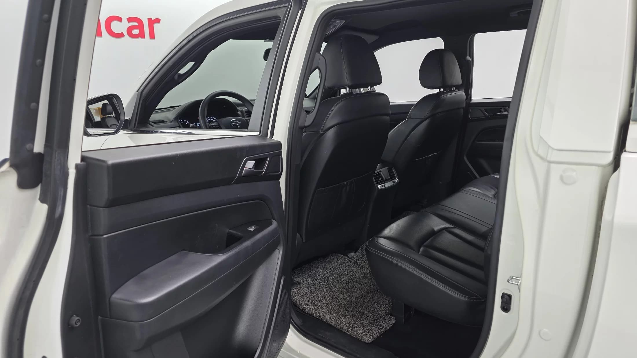 SsangYong Rexton Diesel 2.2 2WD Wild, 2022 г. 80480 км. — фото 18