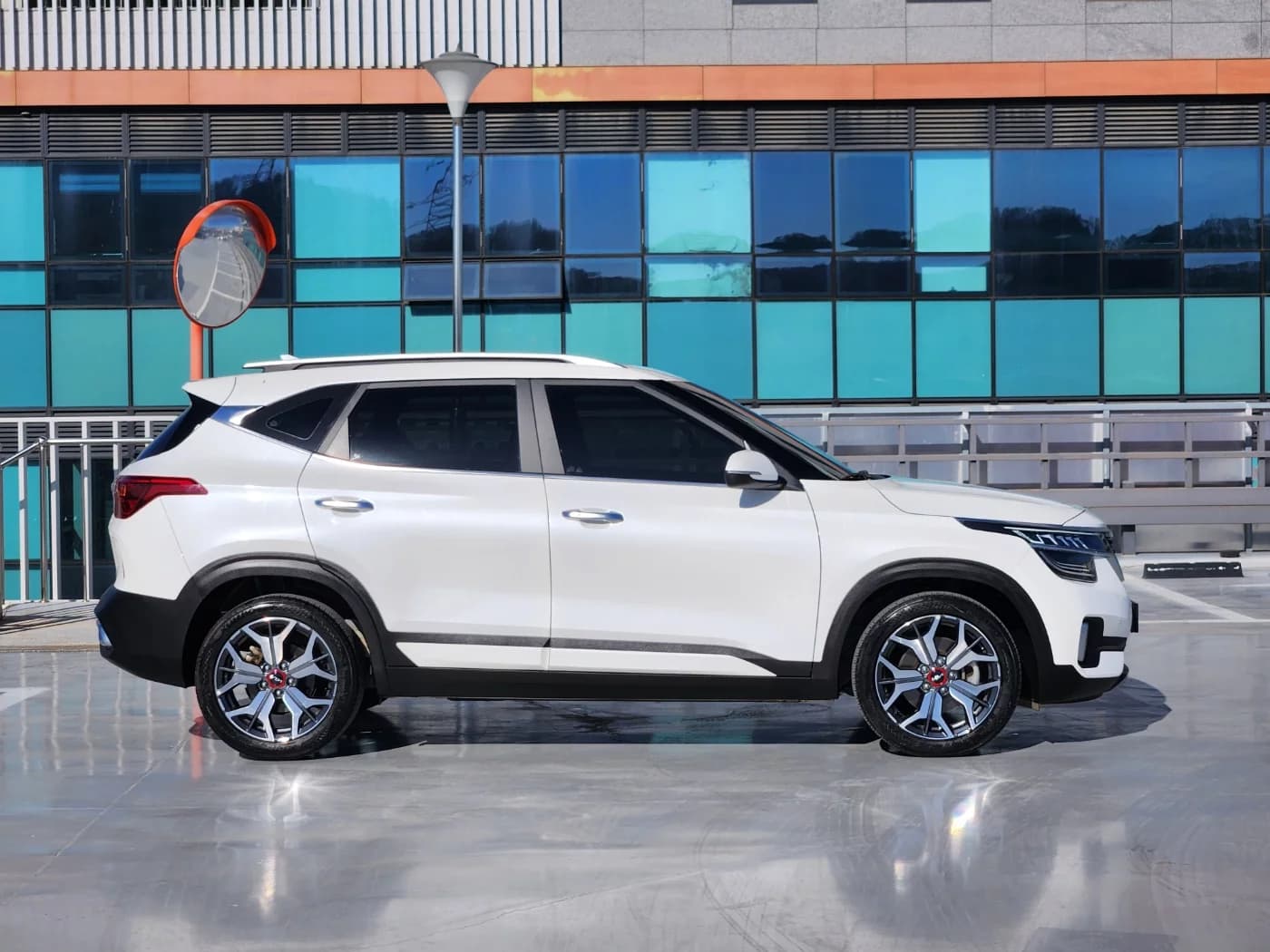 Kia Seltos Gasoline 1.6 Turbo 2WD Signature, 2022 г. 44609 км. — фото 3