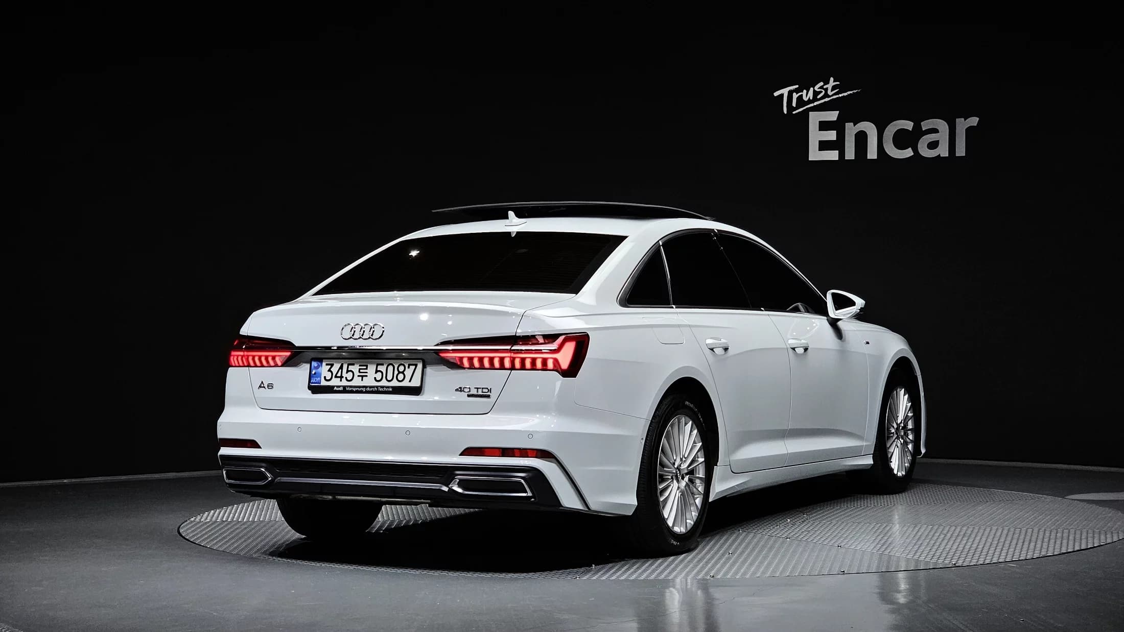 Audi A6 40 TDI Quattro Premium C7, 2021 г. 58118 км. — фото 2