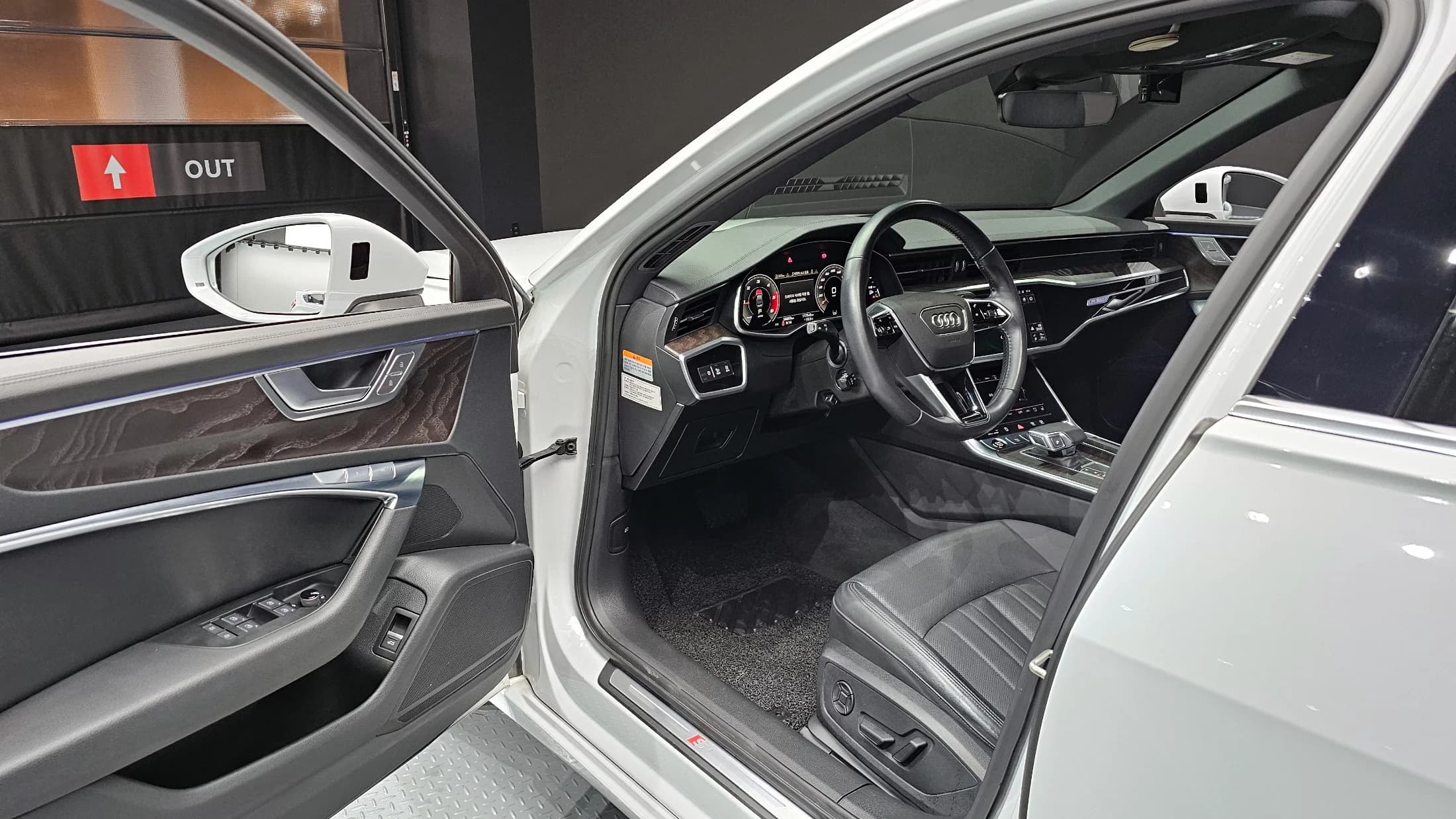 Audi A6 40 TDI Quattro Premium C7, 2021 г. 58118 км. — фото 11