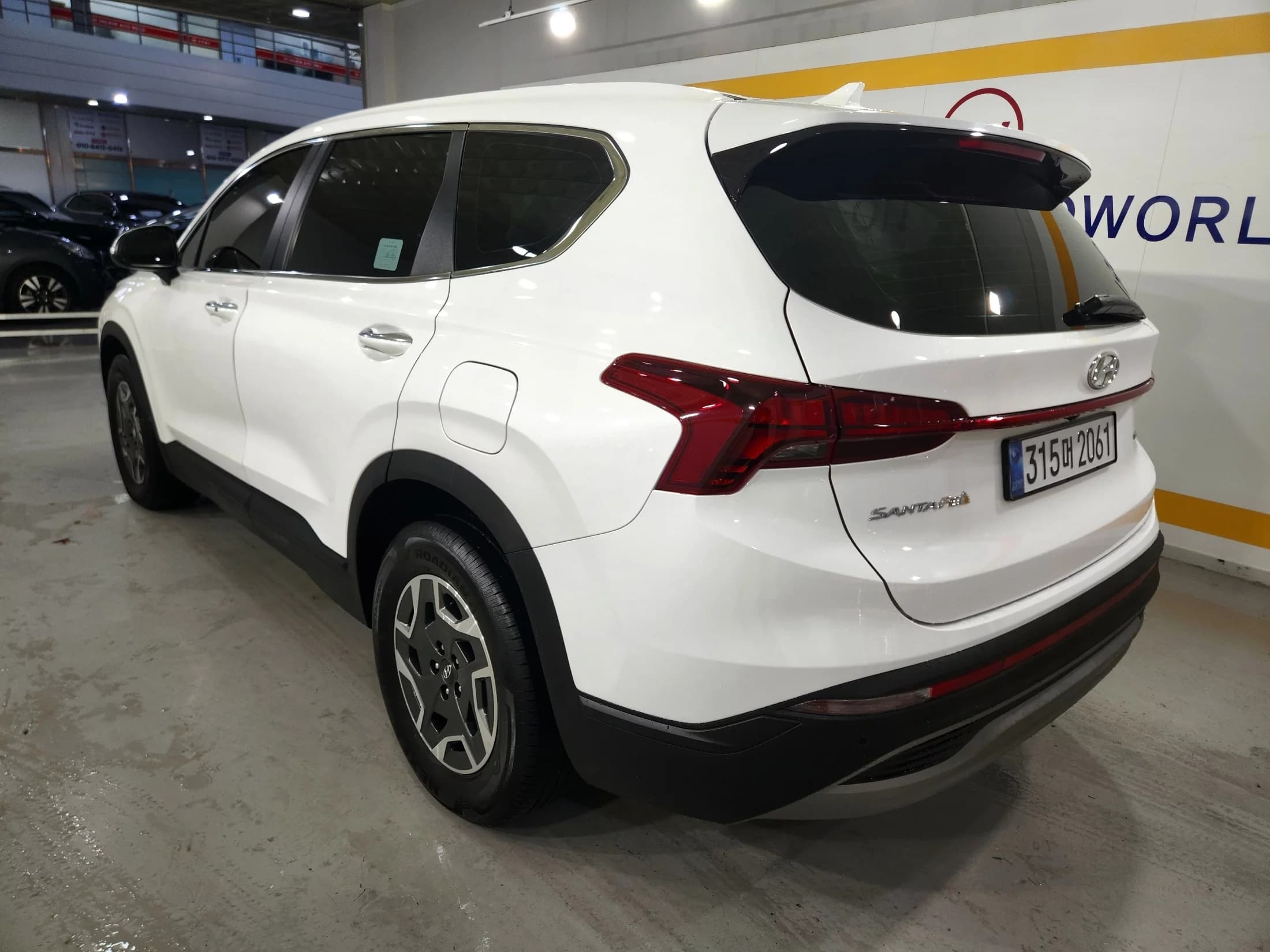 Hyundai Santa Fe HEV 1.6 4WD Exclusive, гибрид, 2021 г. 45491 км. — фото 20