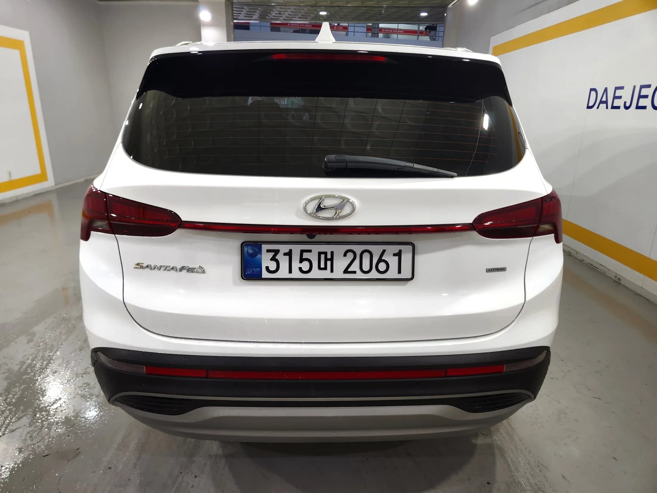 Hyundai Santa Fe HEV 1.6 4WD Exclusive, гибрид, 2021 г. 45491 км. — фото 4