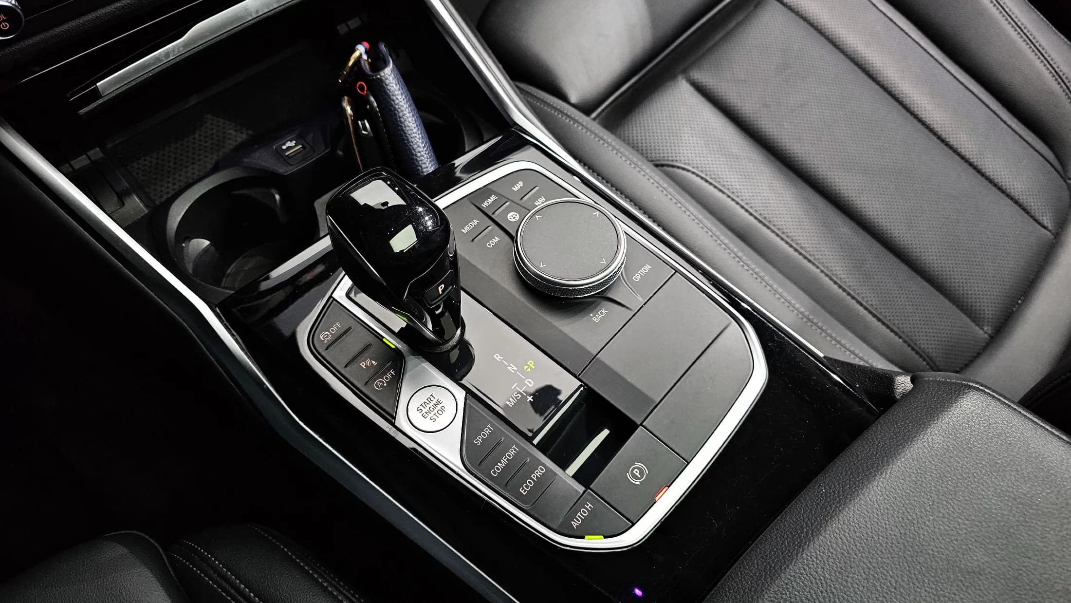 BMW 3-Series 320i, 2021 г. 134640 км. — фото 9