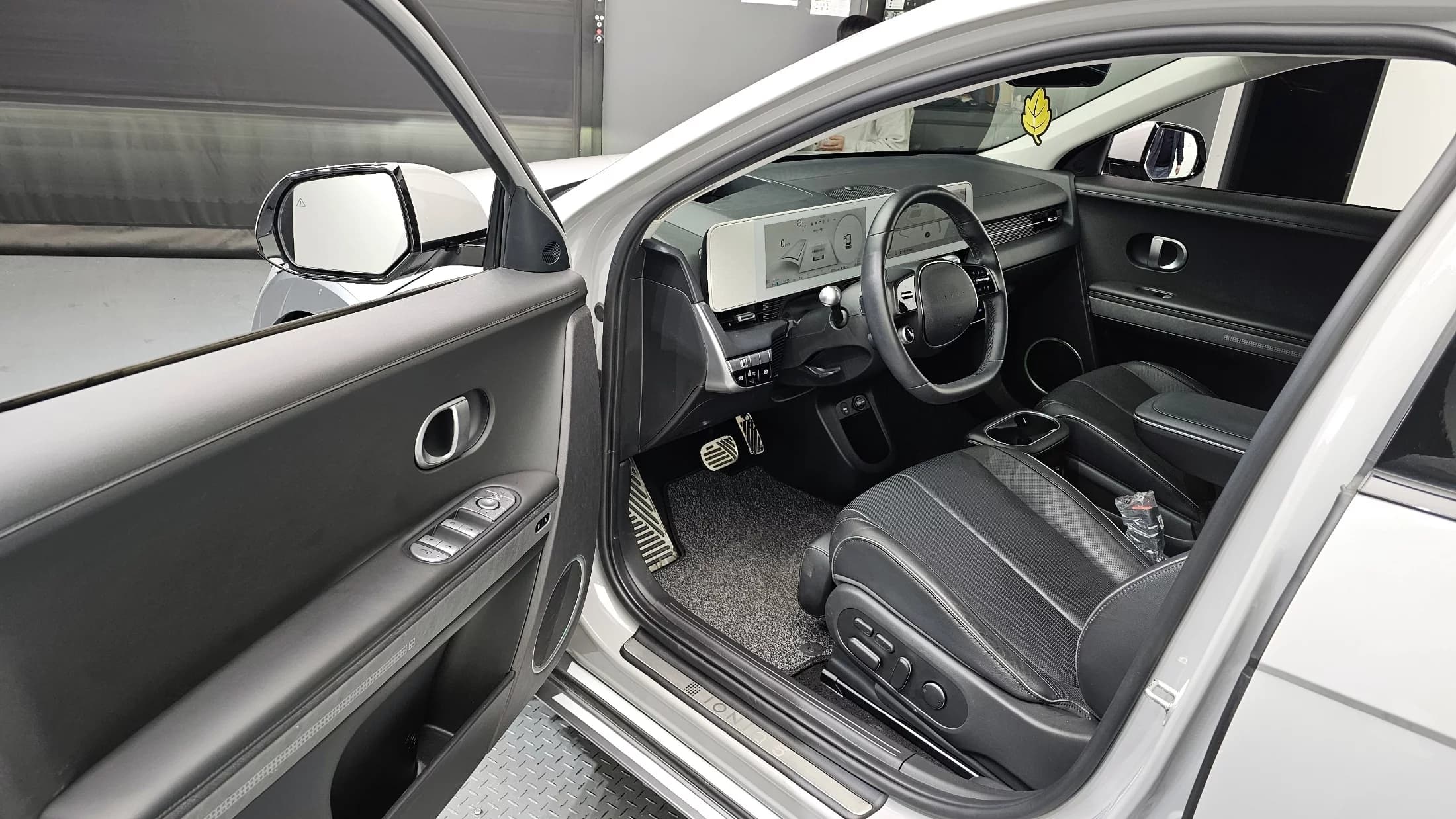 Hyundai Ioniq 5 Long Range AWD Prestige, электромобиль, 2022 г. 55953 км. — фото 10