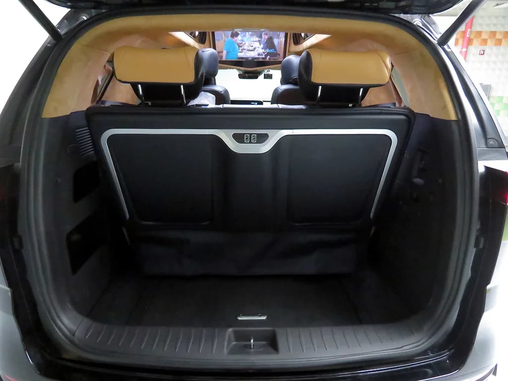 Kia Carnival Gasoline 9-seater Limousine(Special vehicle), 2023 г. 45472 км. — фото 15