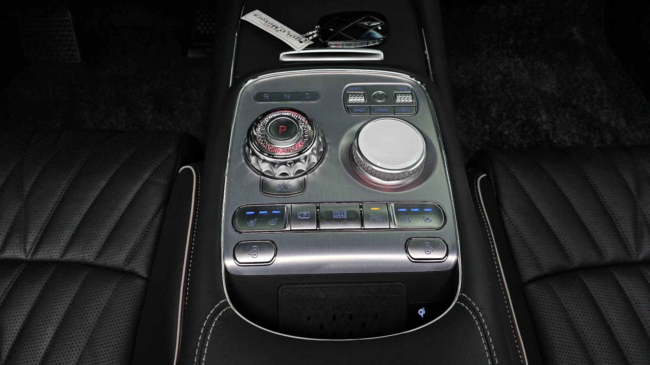 Genesis G90 Gasoline 3.5 Turbo AWD, 2023 г. 12722 км. — фото 9