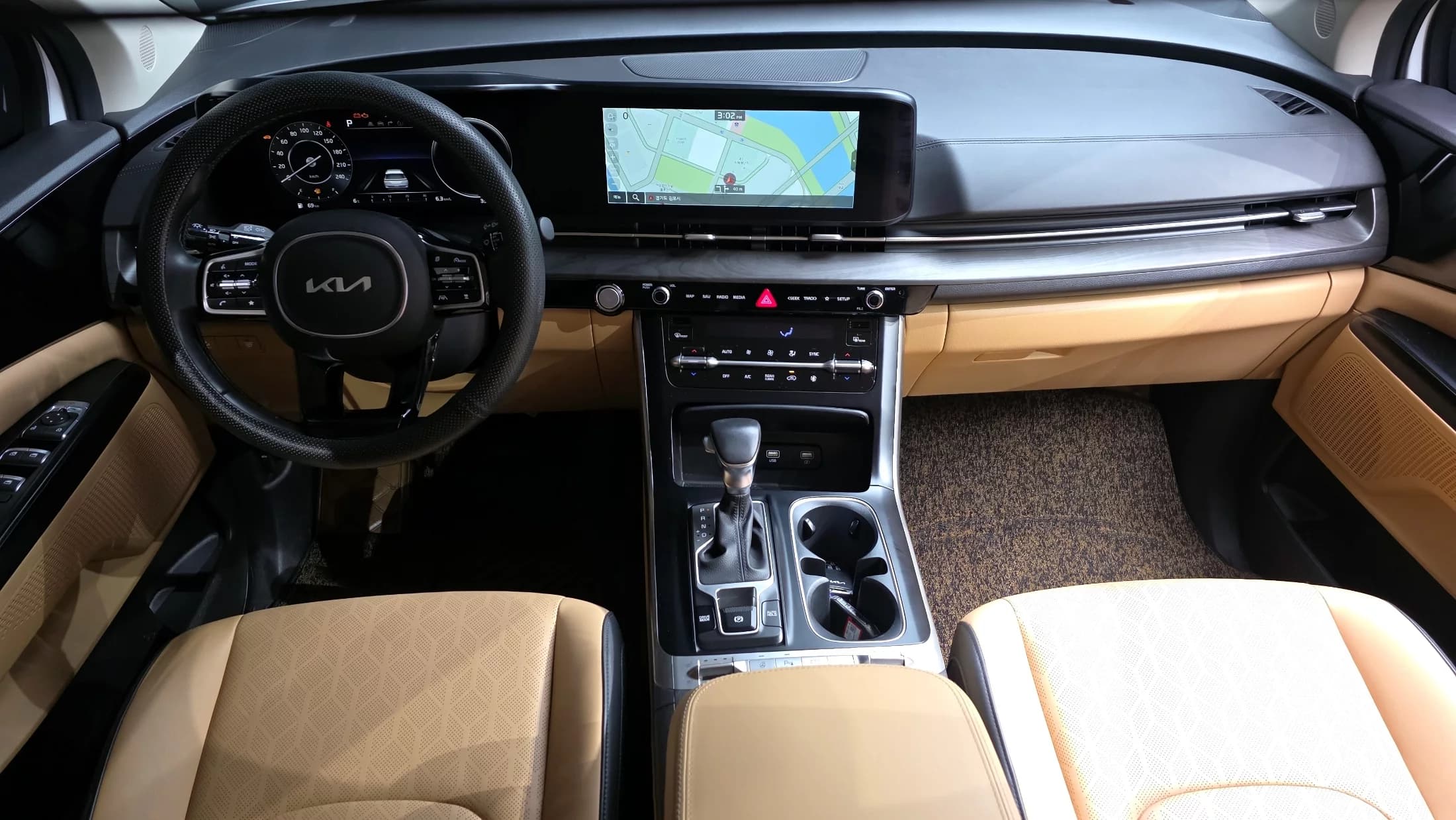 Kia Carnival 9-Seater Prestige, 2021 г. 33138 км. — фото 7