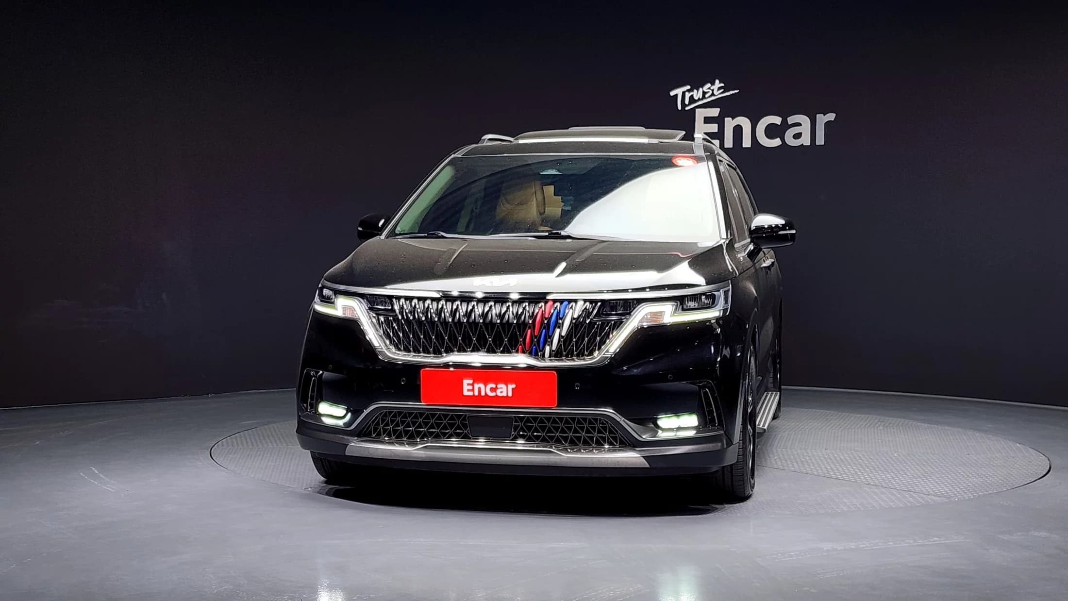 Kia Carnival Gasoline 9-Seater Noblesse, 2023 г. 54980 км. — фото 3