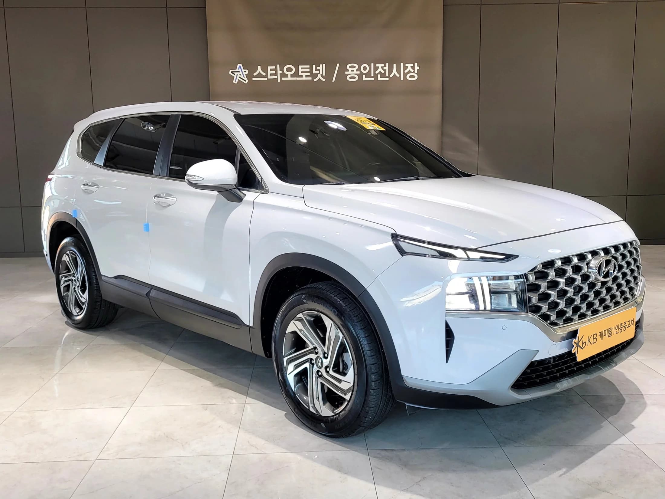 Hyundai Santa Fe Gasoline 2.5T 2WD Premium, 2021 г. 42694 км. — фото 3