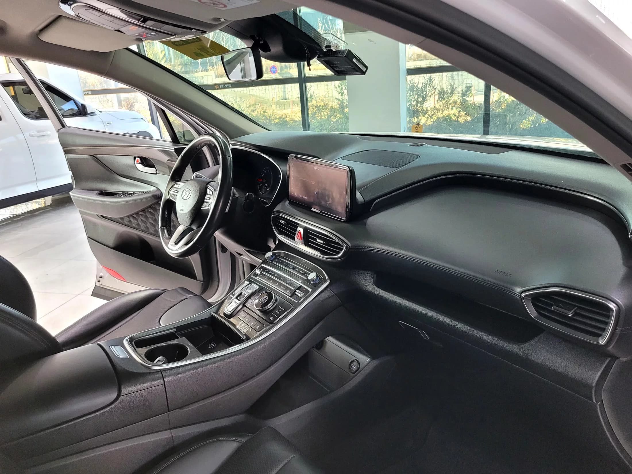 Hyundai Santa Fe Gasoline 2.5T 2WD Premium, 2021 г. 42694 км. — фото 4