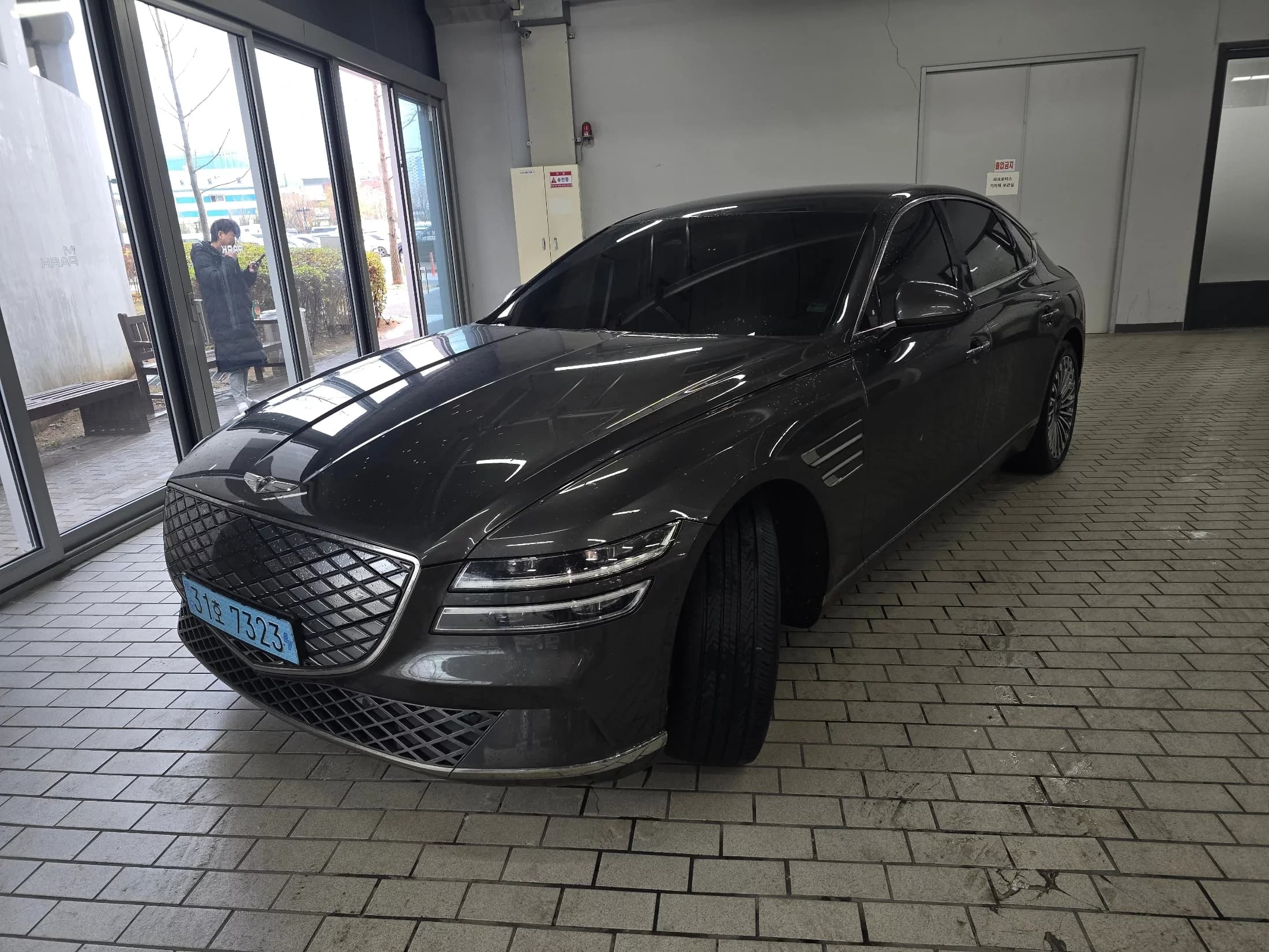 Genesis Electrified G80 e-AWD, электромобиль, 2022 г. 103564 км.