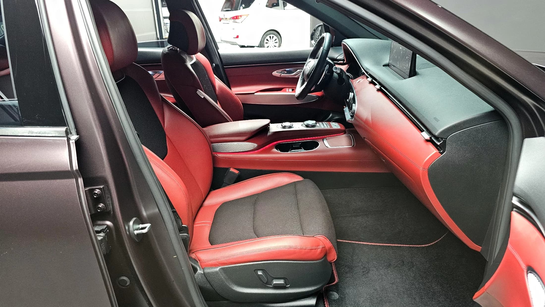 Genesis GV70 3.5T Gasoline AWD, 2021 г. 59269 км. — фото 10