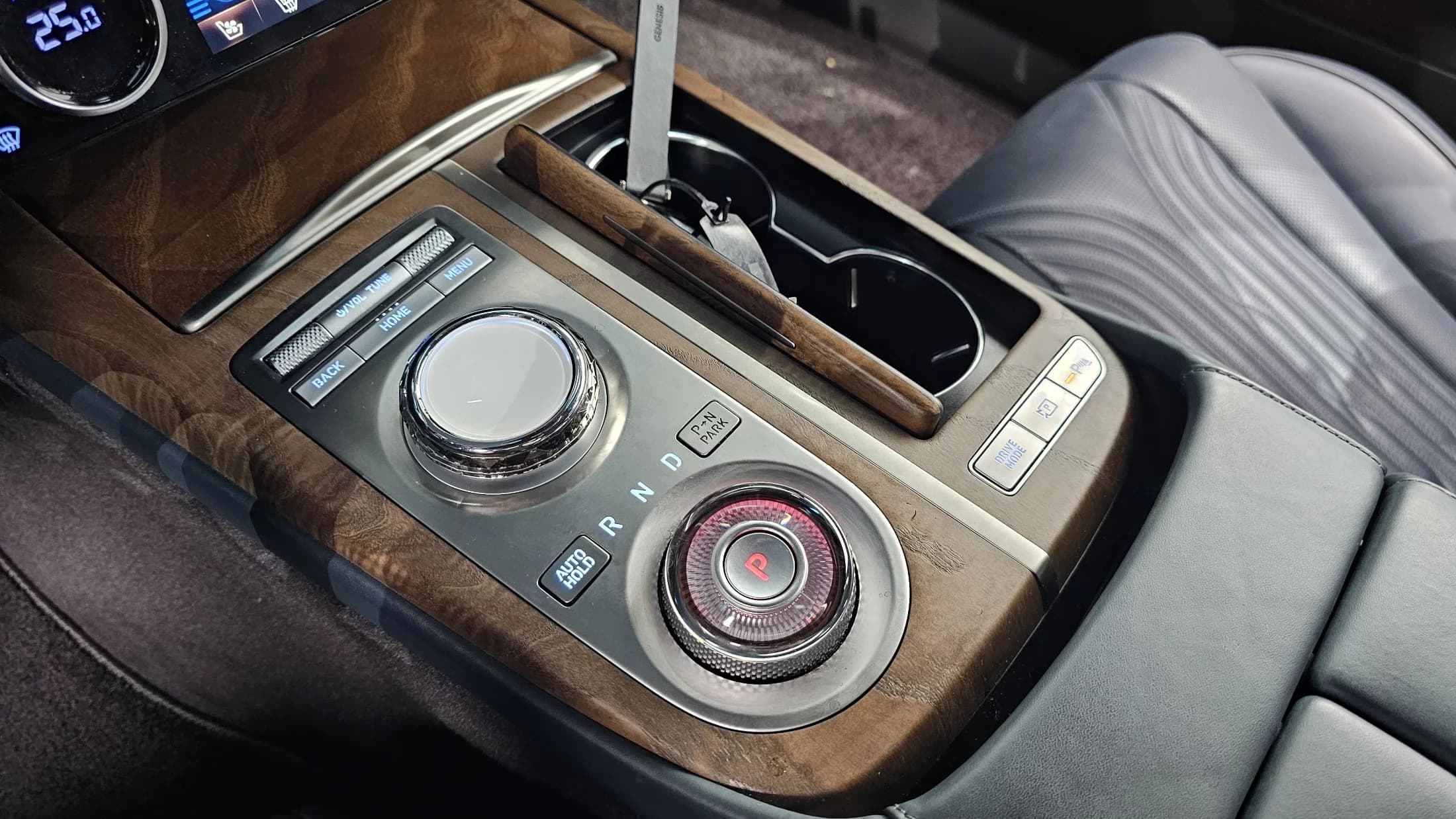 Genesis G80 Gasoline 2.5 Turbo AWD, 2023 г. 22535 км. — фото 9