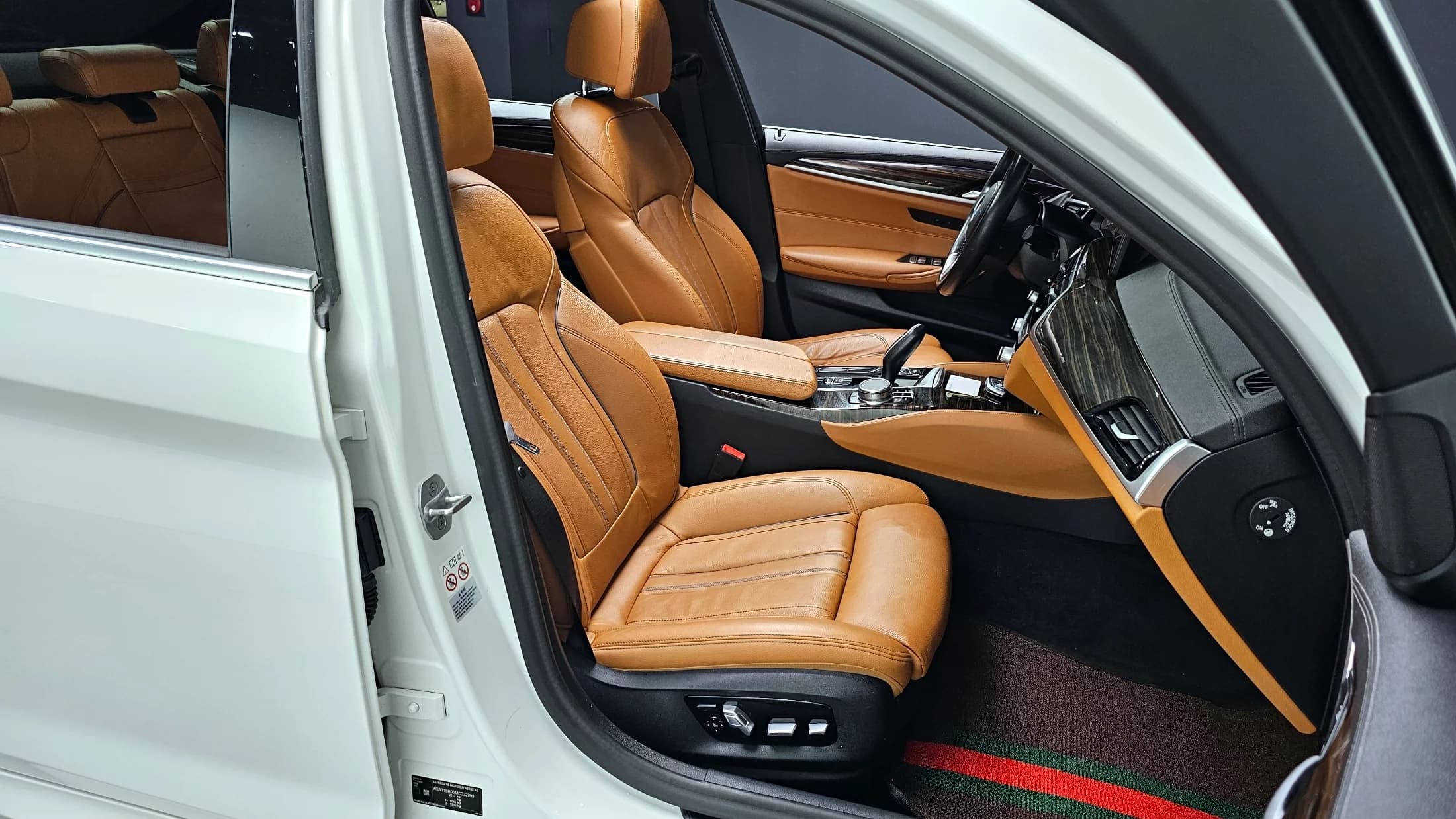 BMW 5-Series 520i M Sport, 2021 г. 105222 км. — фото 10