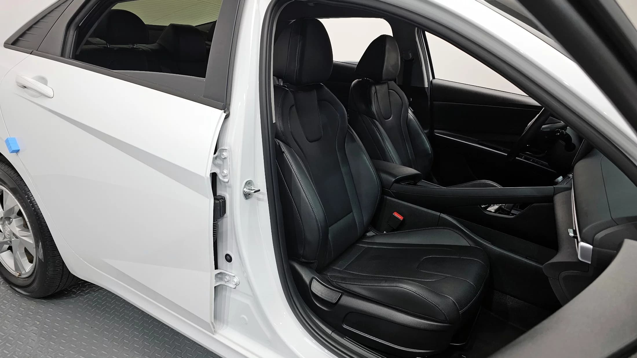 Hyundai AVANTE (Хендай Элантра) 1.6 Modern, 2021 г. 42958 км. — фото 19