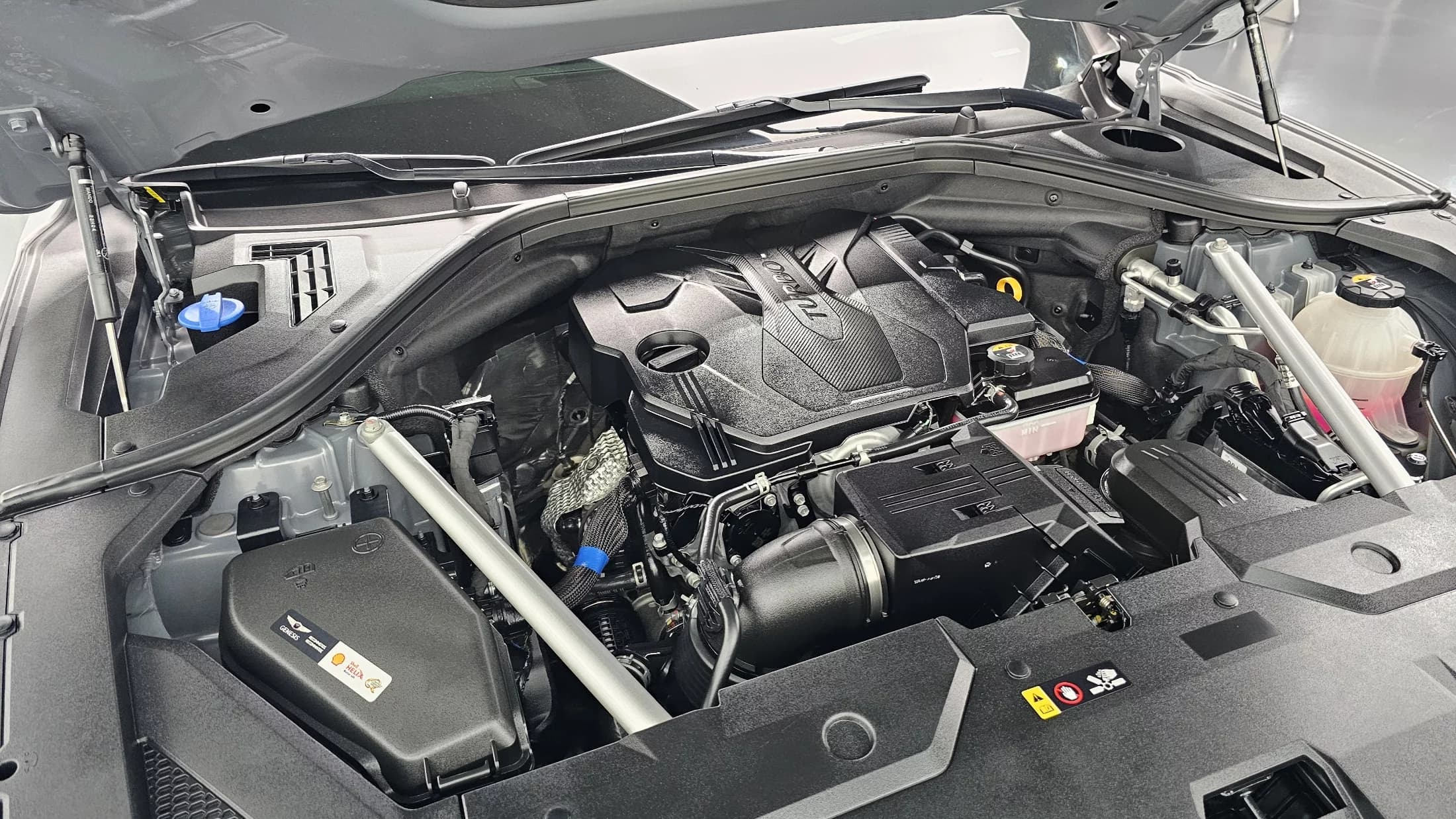 Genesis GV70 2.5T Gasoline AWD, 2023 г. 10542 км. — фото 6