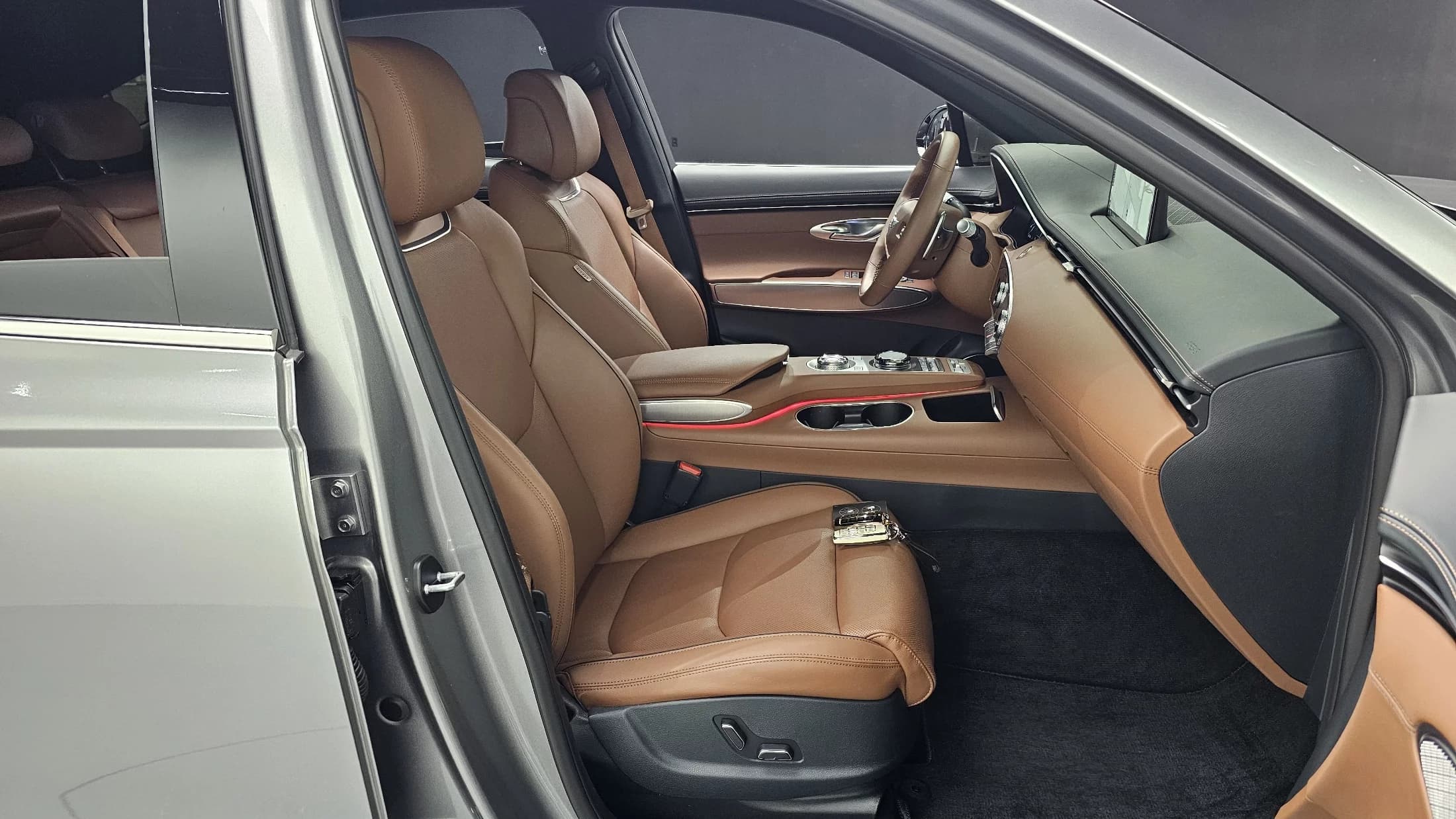 Genesis GV70 2.5T Gasoline AWD, 2023 г. 10542 км. — фото 10