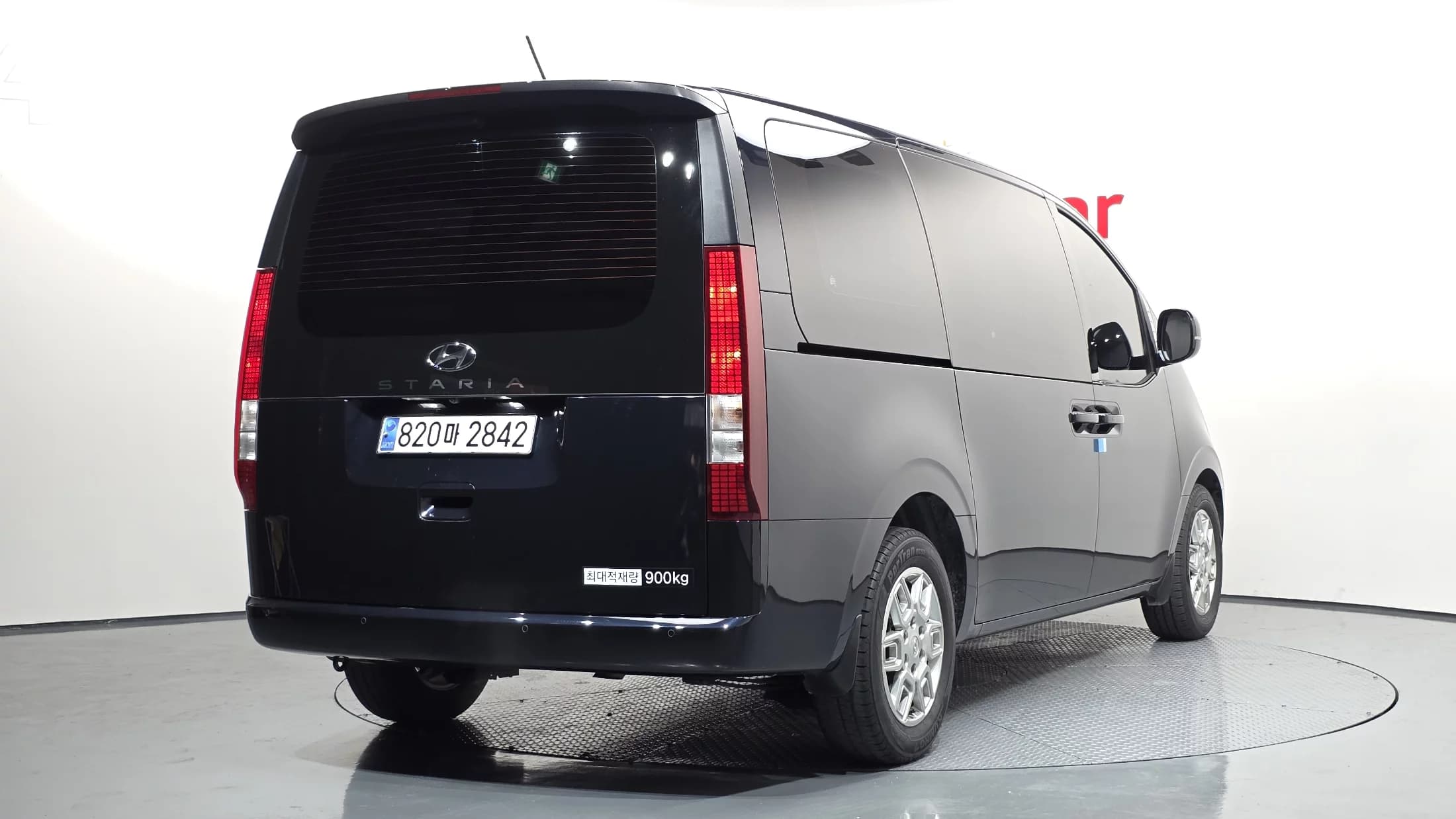 Hyundai Staria L3.5 Cargo 3-Seater Modern, 2023 г. 99206 км. — фото 2