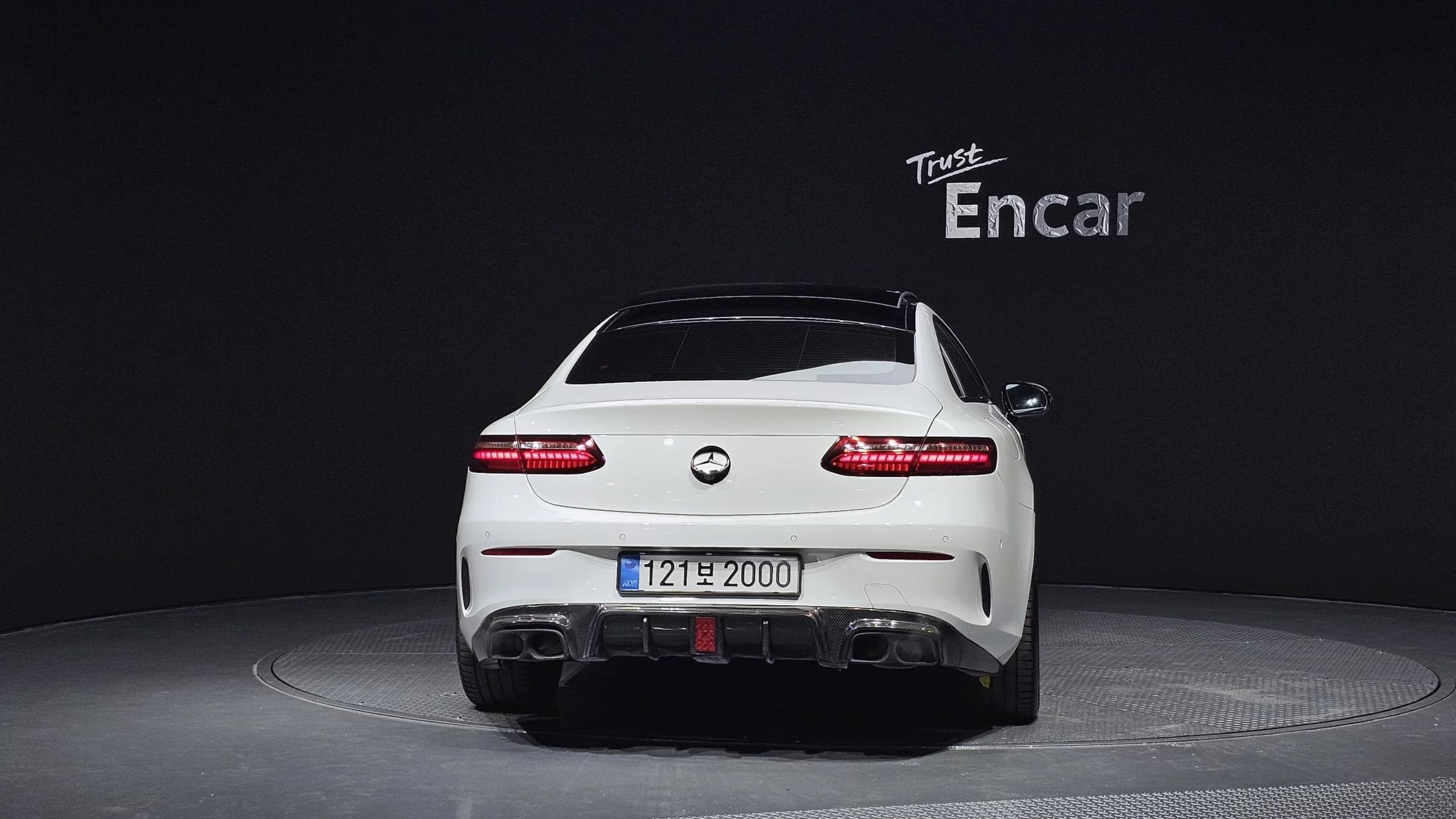 Mercedes-Benz E-Class E450 4MATIC Coupe, 2021 г. 139923 км. — фото 4
