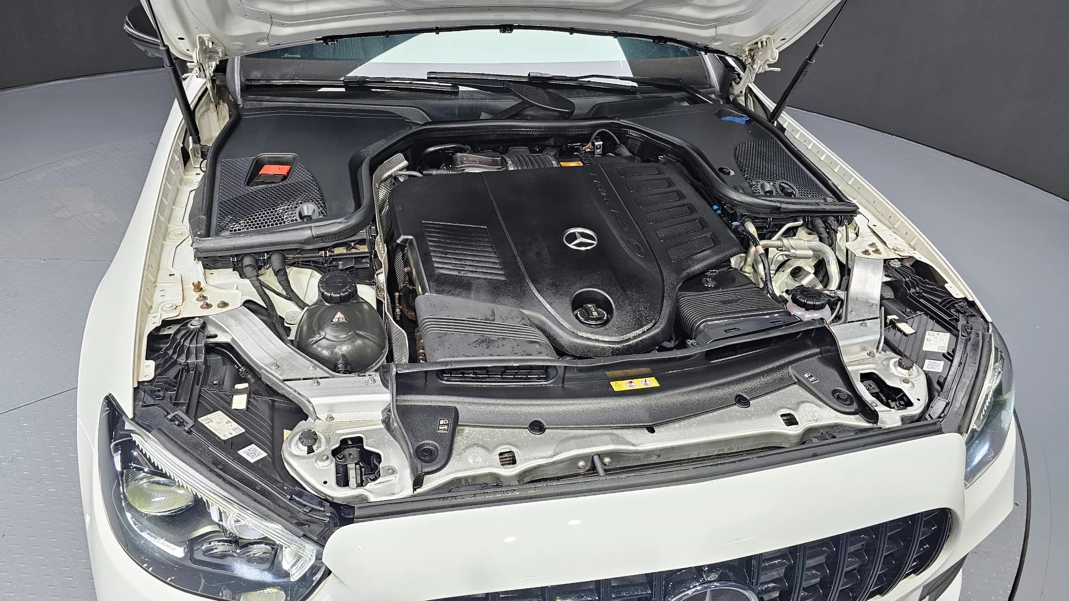 Mercedes-Benz E-Class E450 4MATIC Coupe, 2021 г. 139923 км. — фото 6