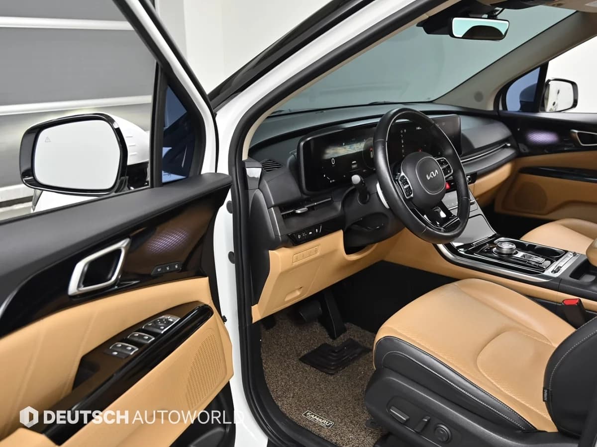 Kia Carnival 9-Seater Signature, 2021 г. 135639 км. — фото 21