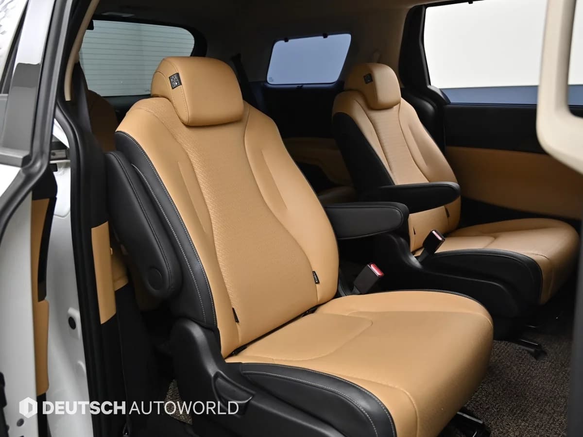 Kia Carnival 9-Seater Signature, 2021 г. 135639 км. — фото 23