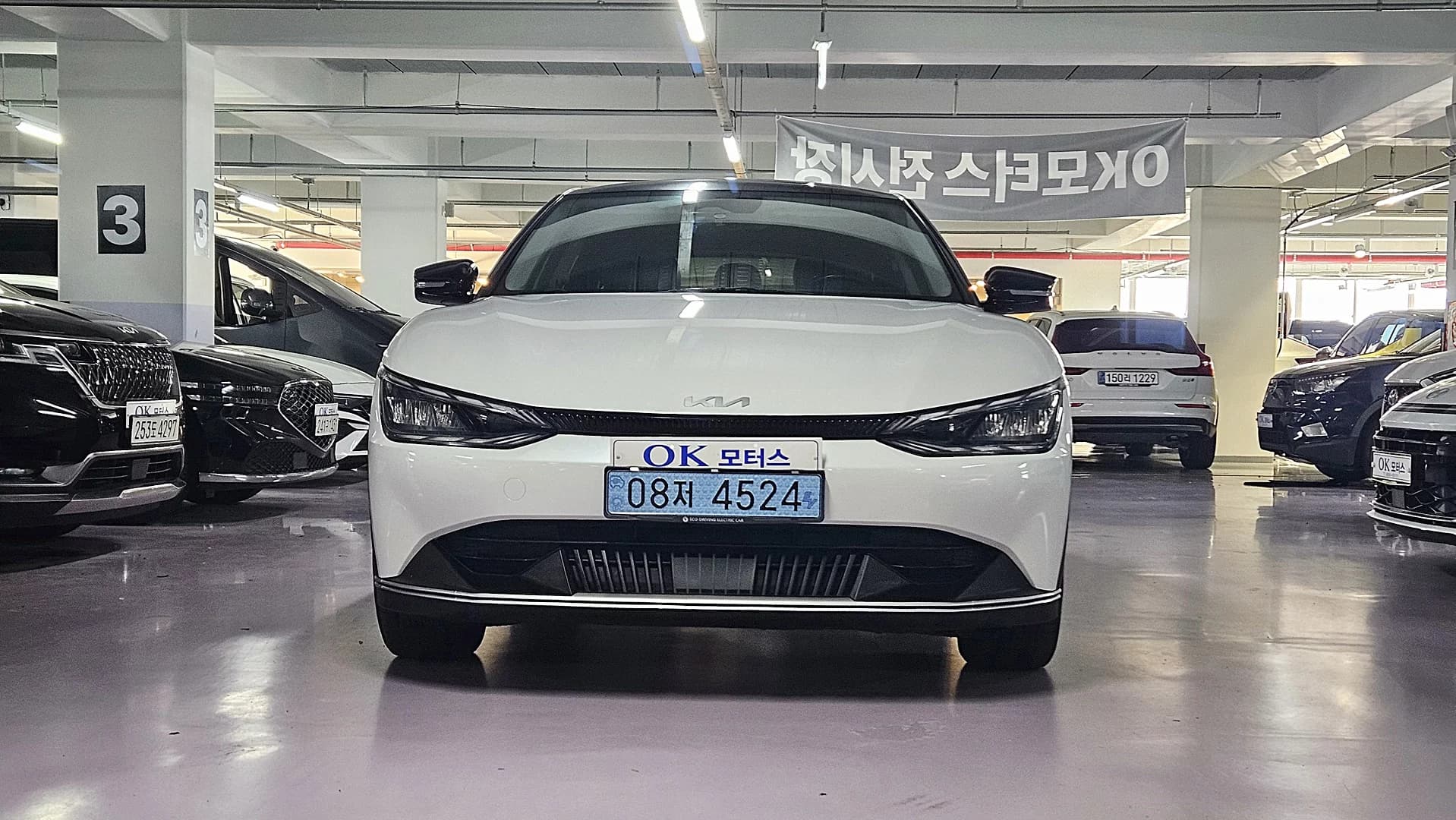 Kia EV6 Long Range 4WD Air, электромобиль, 2021 г. 138277 км. — фото 3