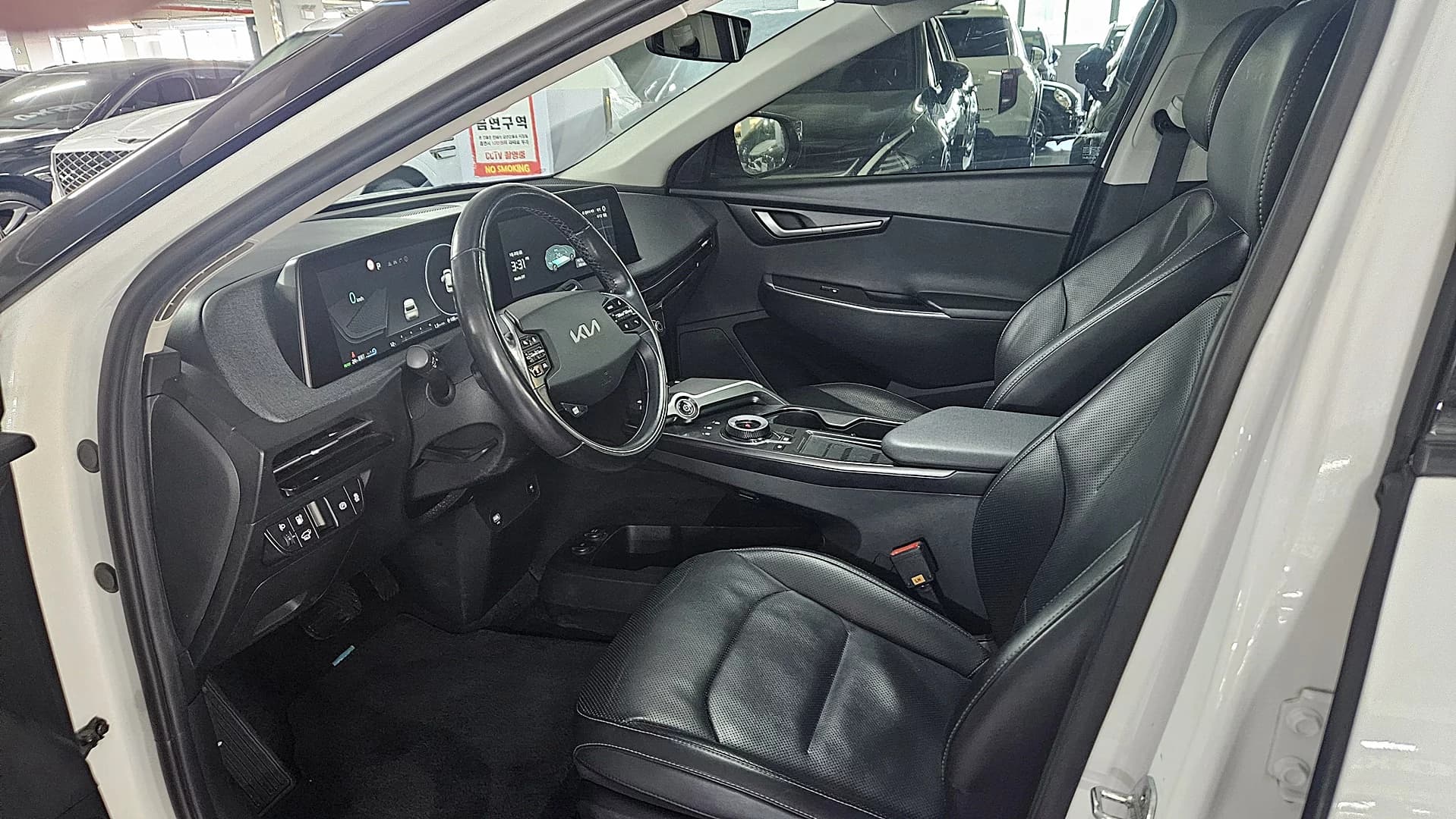 Kia EV6 Long Range 4WD Air, электромобиль, 2021 г. 138277 км. — фото 10
