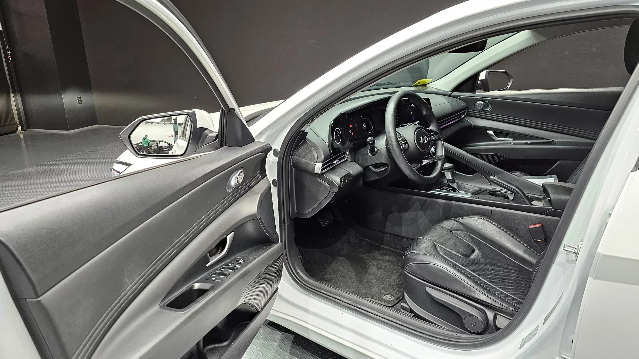 Hyundai AVANTE (Хендай Элантра) 1.6 Smart, 2023 г. 27299 км. — фото 11