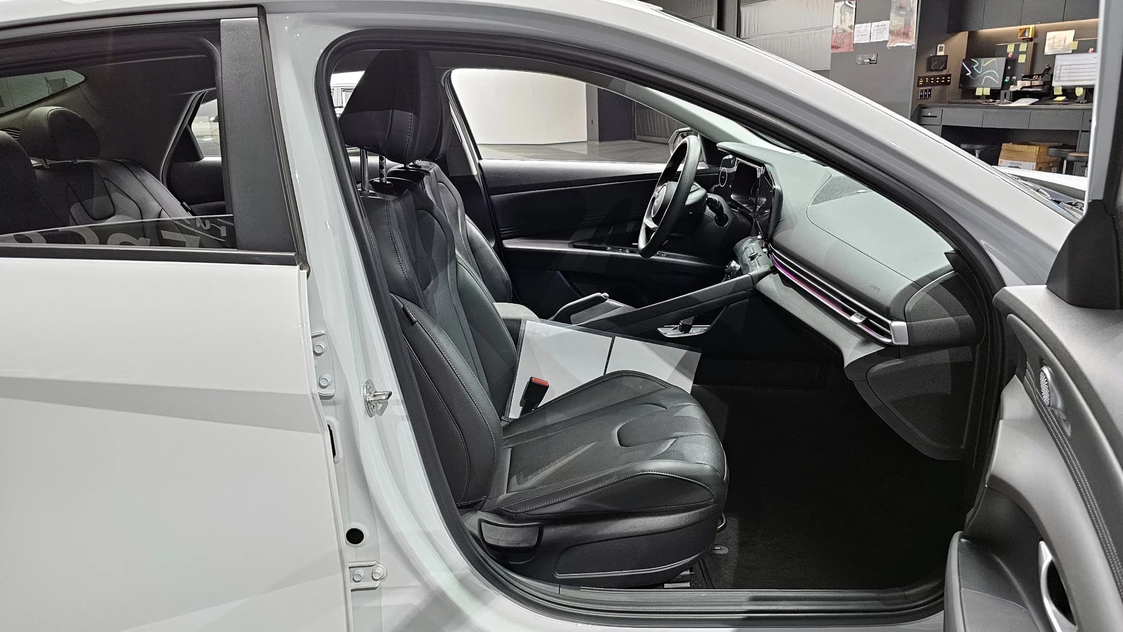 Hyundai AVANTE (Хендай Элантра) 1.6 Smart, 2023 г. 27299 км. — фото 10