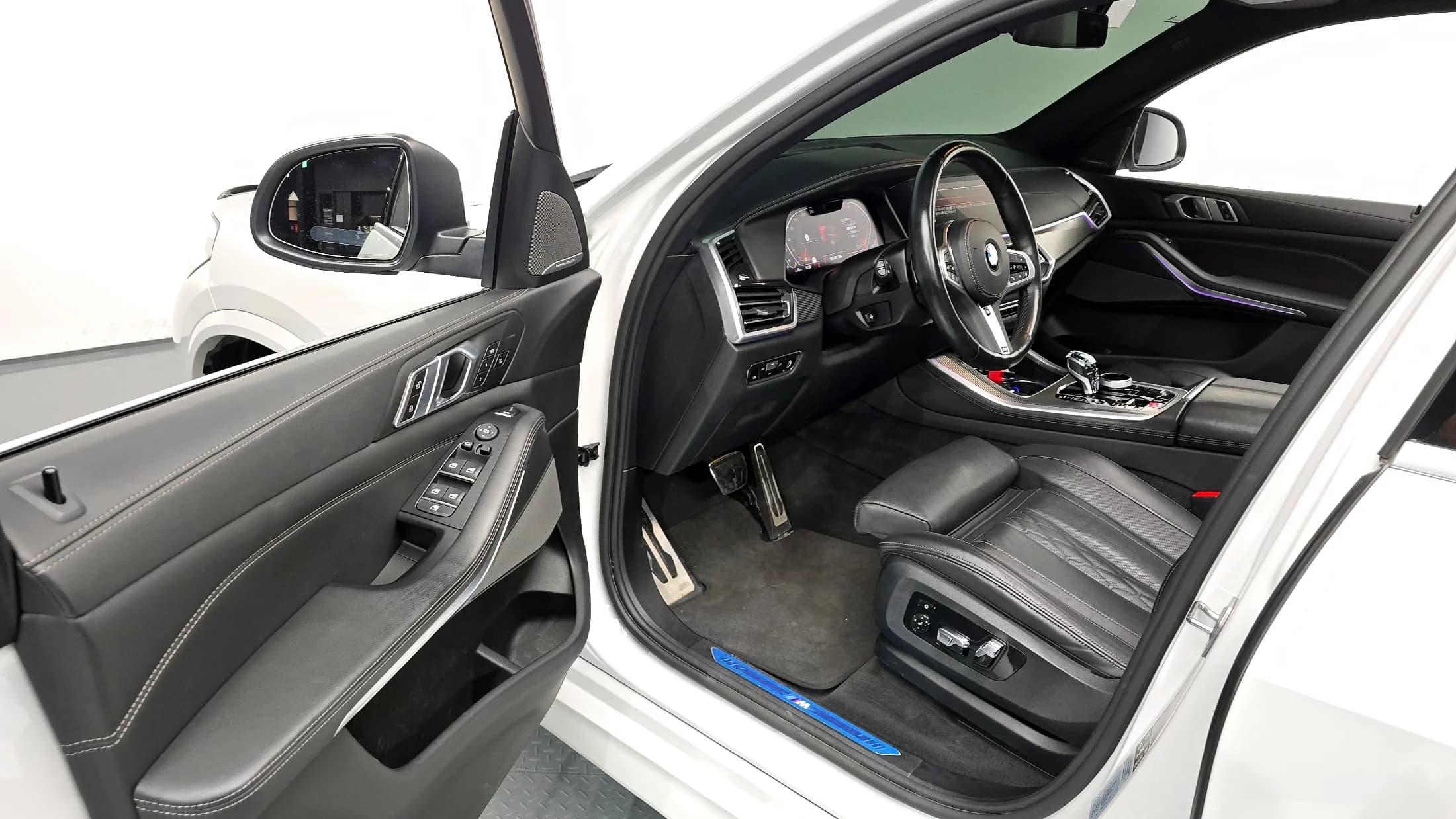 BMW X5 xDrive 40i M Sport, 2023 г. 118586 км. — фото 10