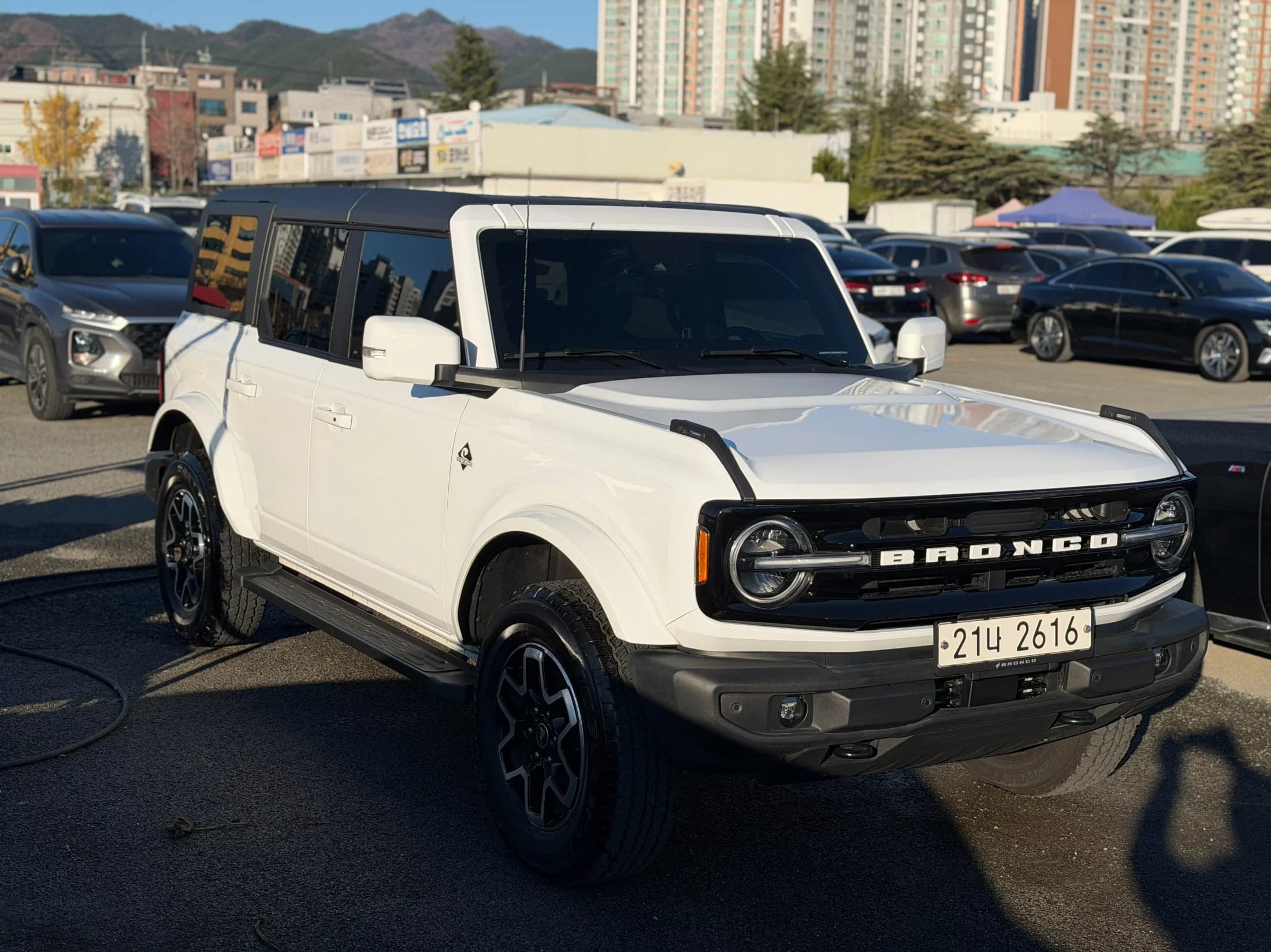 Ford BRONCO 2.3 Outer Banks, 2024 г. 7027 км. — фото 3