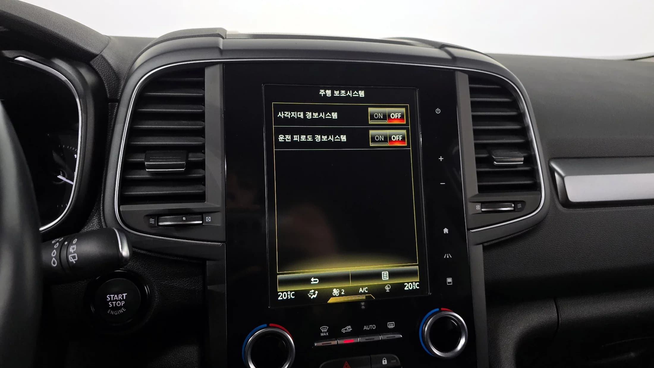 Renault Samsung QM6 2.0 GDe LE 2WD, 2021 г. 57240 км. — фото 16
