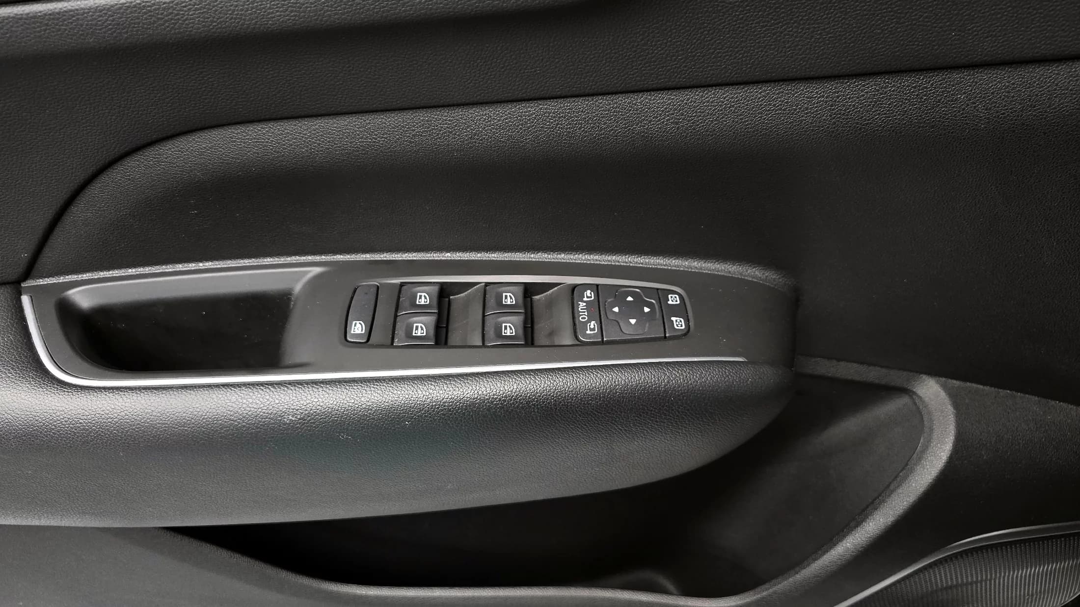 Renault Samsung QM6 2.0 GDe LE 2WD, 2021 г. 57240 км. — фото 18