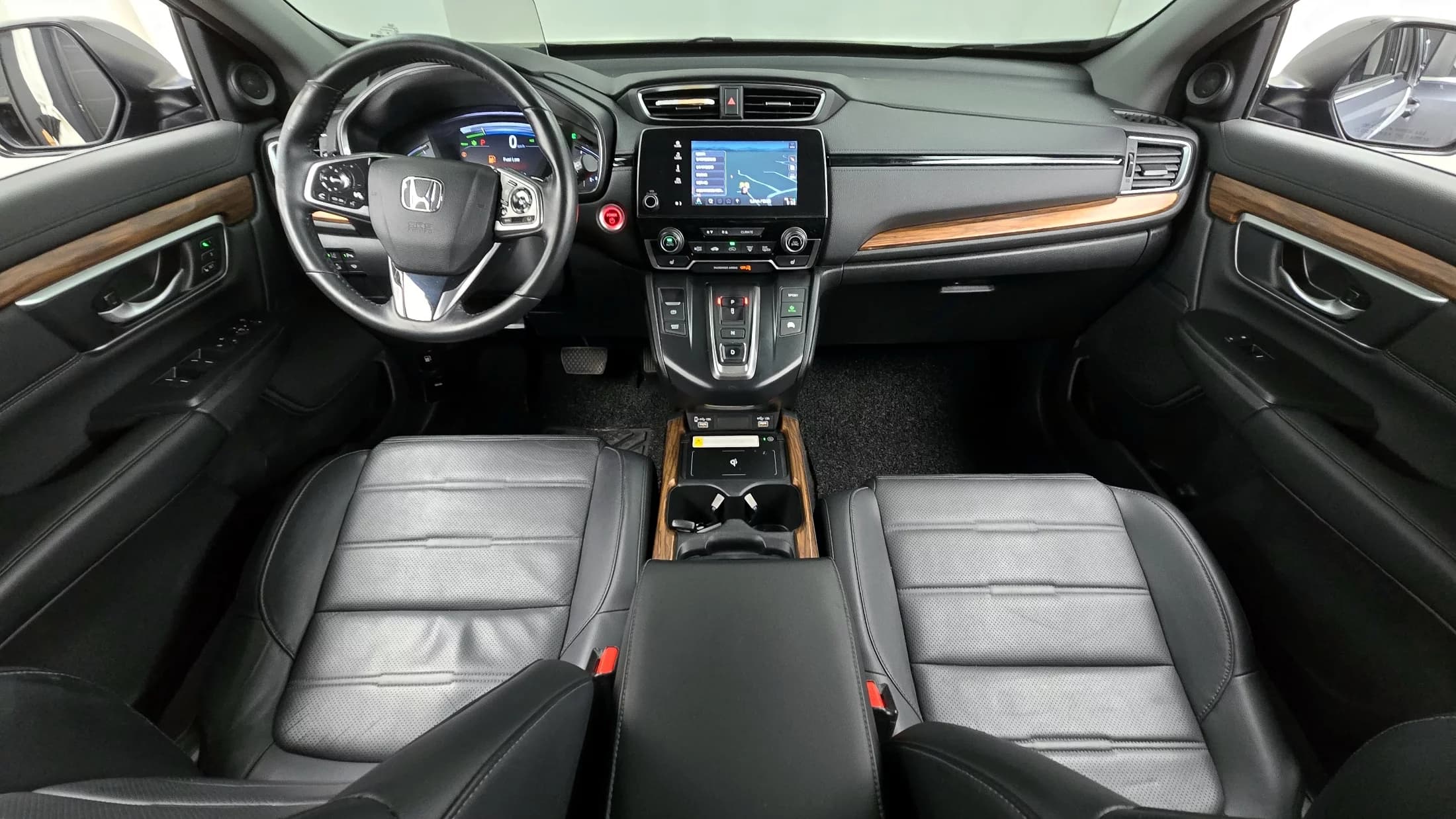 Honda CR-V 2.0 Hybrid Touring 4WD, гибрид, 2022 г. 67438 км. — фото 7