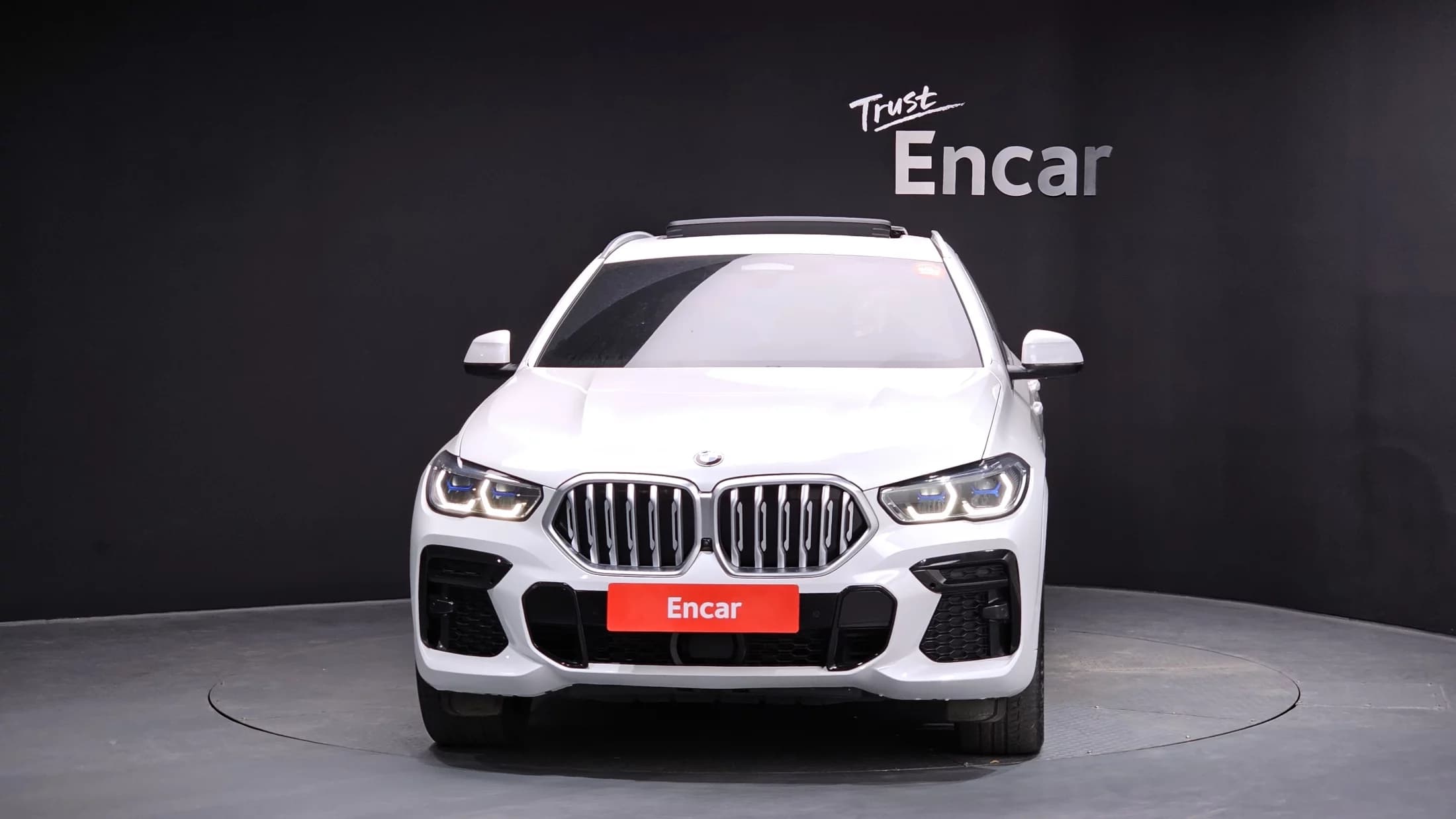 BMW X6 xDrive40i M Sport, 2022 г. 58602 км. — фото 2