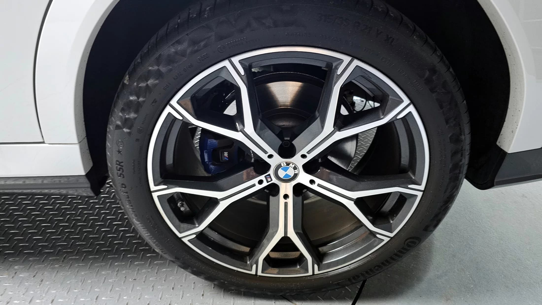 BMW X6 xDrive40i M Sport, 2022 г. 58602 км. — фото 4