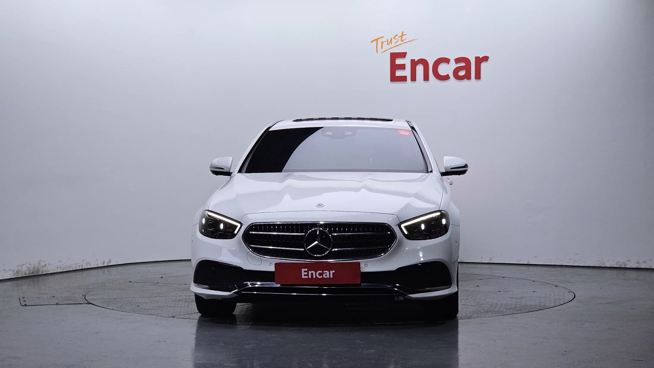 Mercedes-Benz E-Class E350 4MATIC Avantgarde, 2022 г. 67382 км. — фото 3